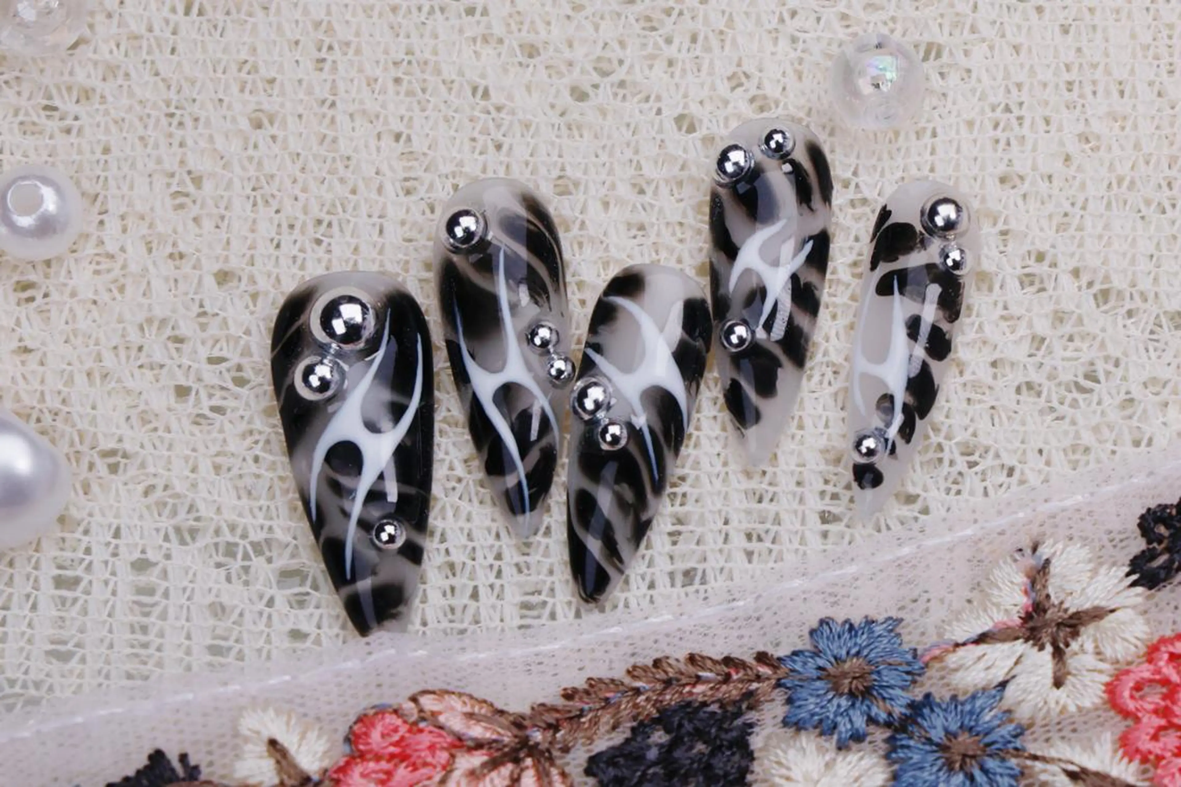 ネイル ハロウィン ロングネイル マグネットネイル スカルプネイル ネイルチップ ハンドネイル MSSugar Nailのネイルデザイン