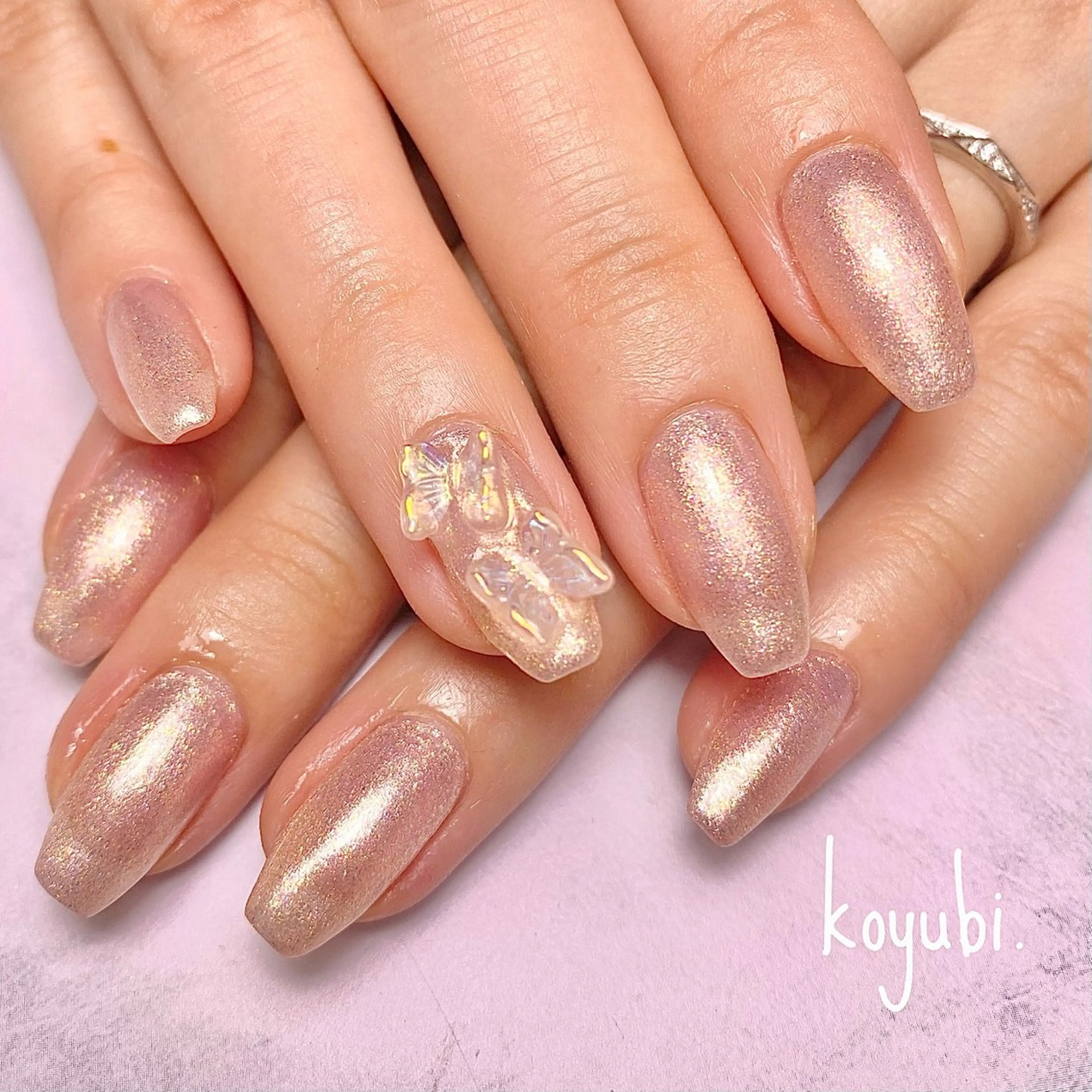 ネイル プライベートネイルサロンkoyubi.所属・新宿南口 hitomiのネイルデザイン