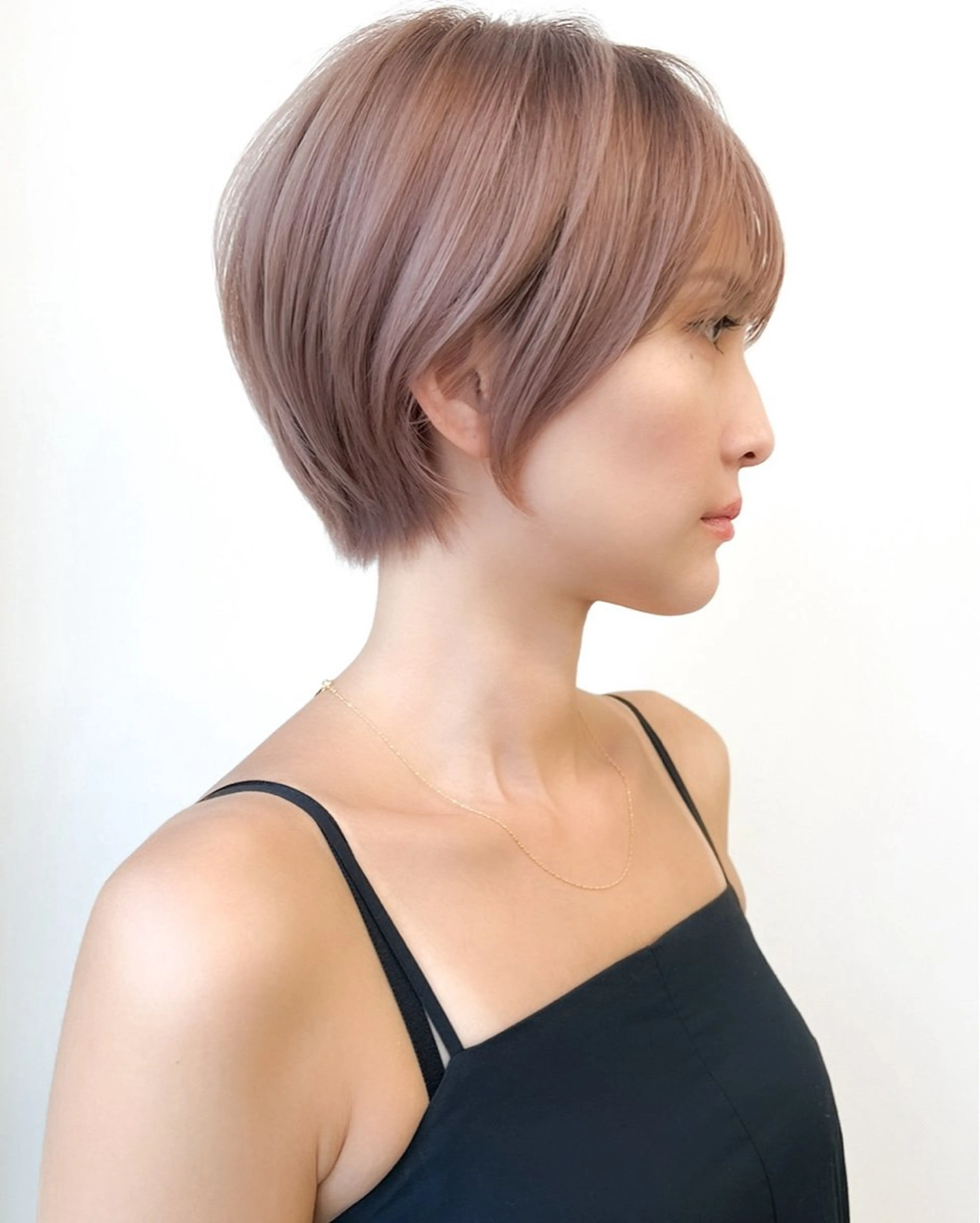 カラー ブリーチ ピンクカラー ヘアカラー 小顔ボブ jilblanカホのヘアスタイル