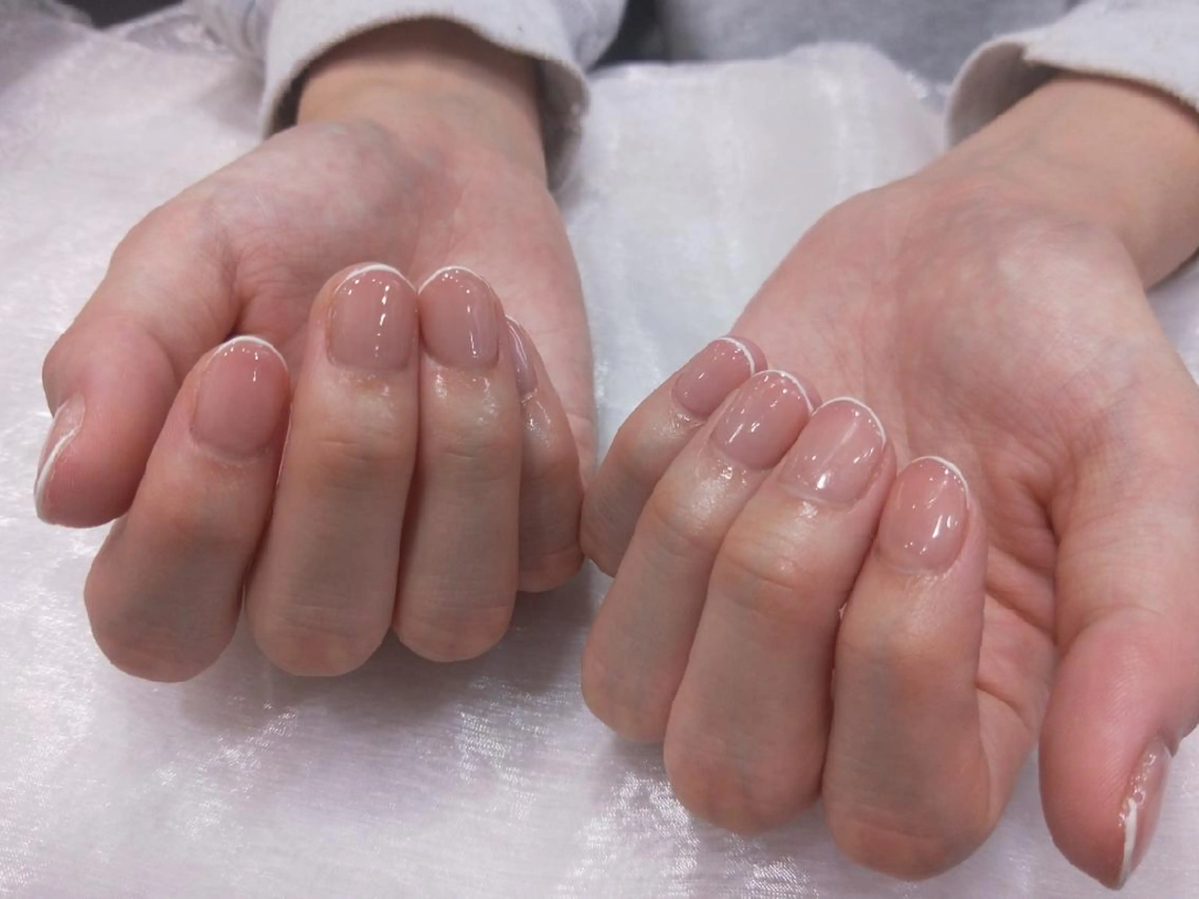 ネイル ハンドネイル ハンドケア R'well所属・はばすみれ🎀ﾈｲﾙ 光ﾌｪｲｼｬﾙ ﾍｱのネイルデザイン