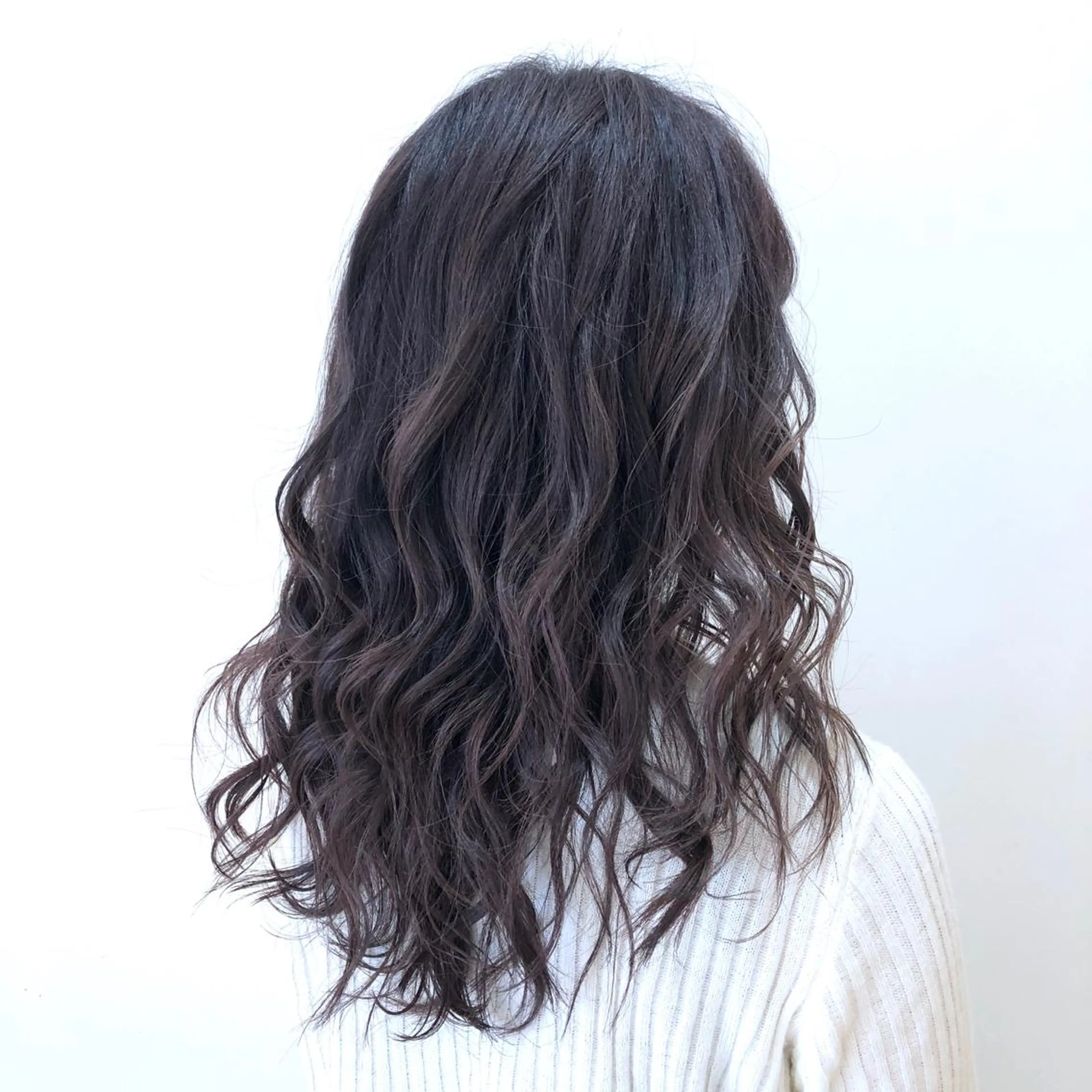 ロング カラー アッシュ ブリーチ ケアブリーチ イルミナカラー ラベンダーカラー 🌈ぷる艶カラー🌈 髪質改善👑柳沼尚貴のヘアスタイル