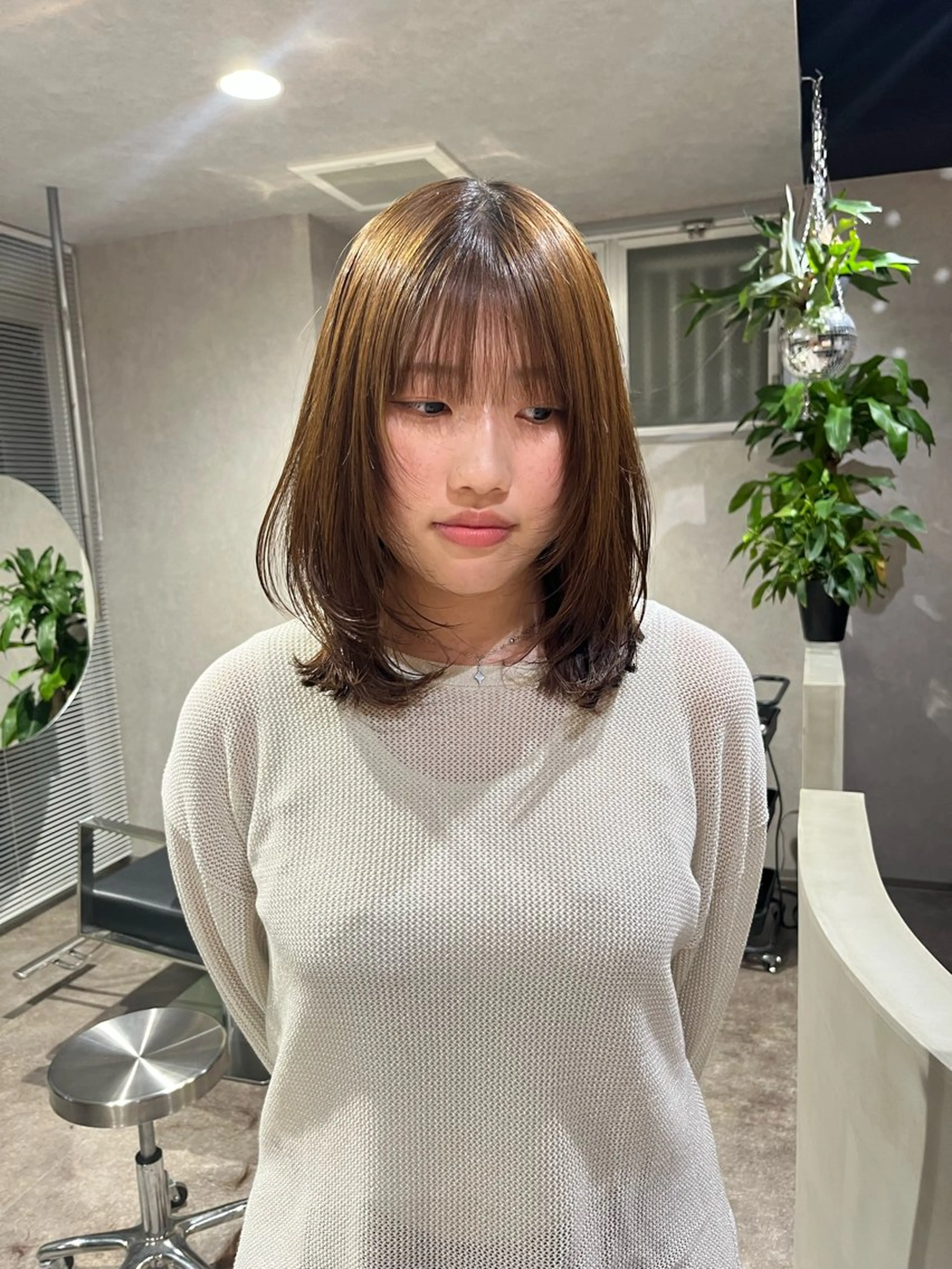 ミディアム yuumi/大濠🪷 レイヤー/ハイトーンのヘアスタイル