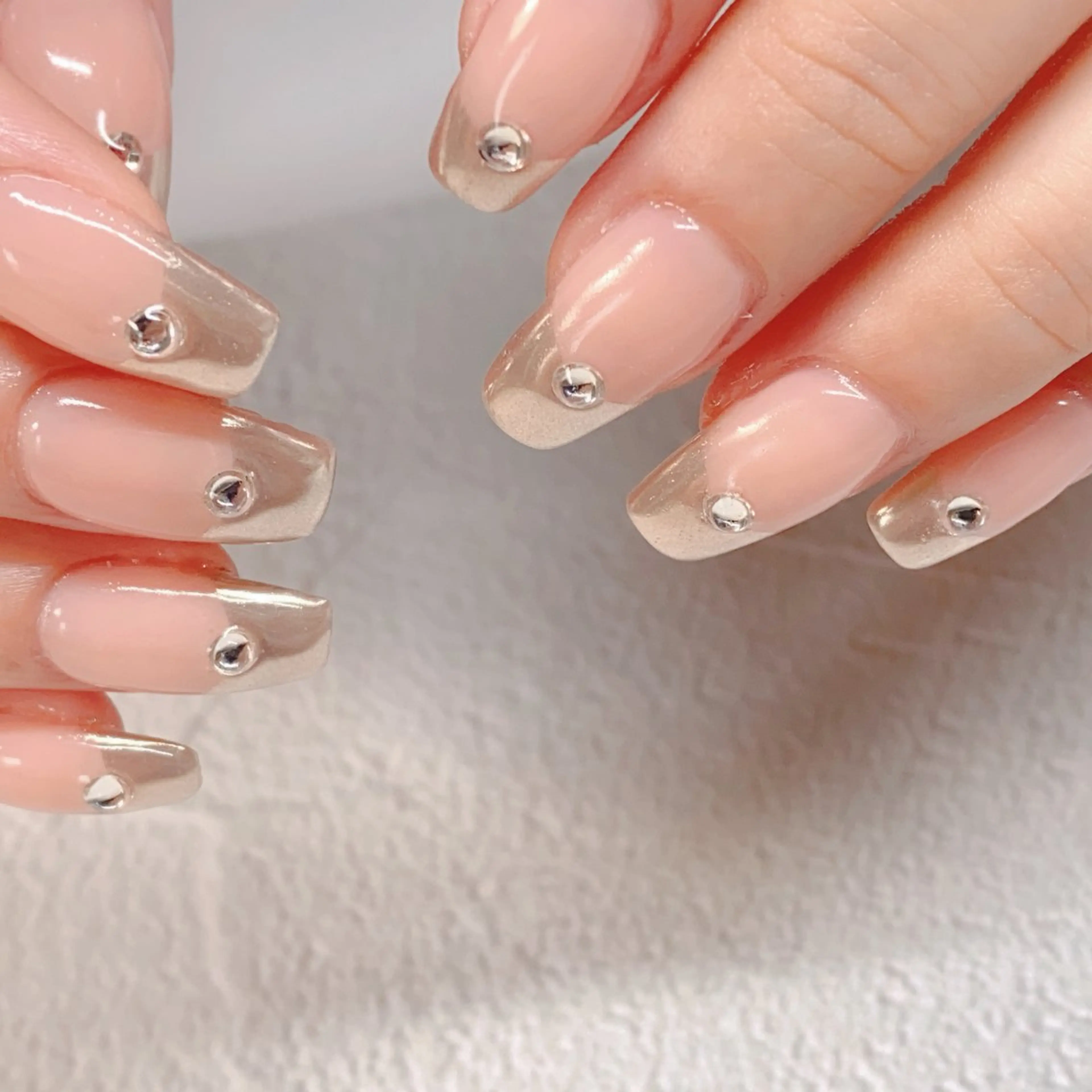 ネイル 大人キレイ 𝑁𝑖𝑥𝑖𝑠のネイルデザイン