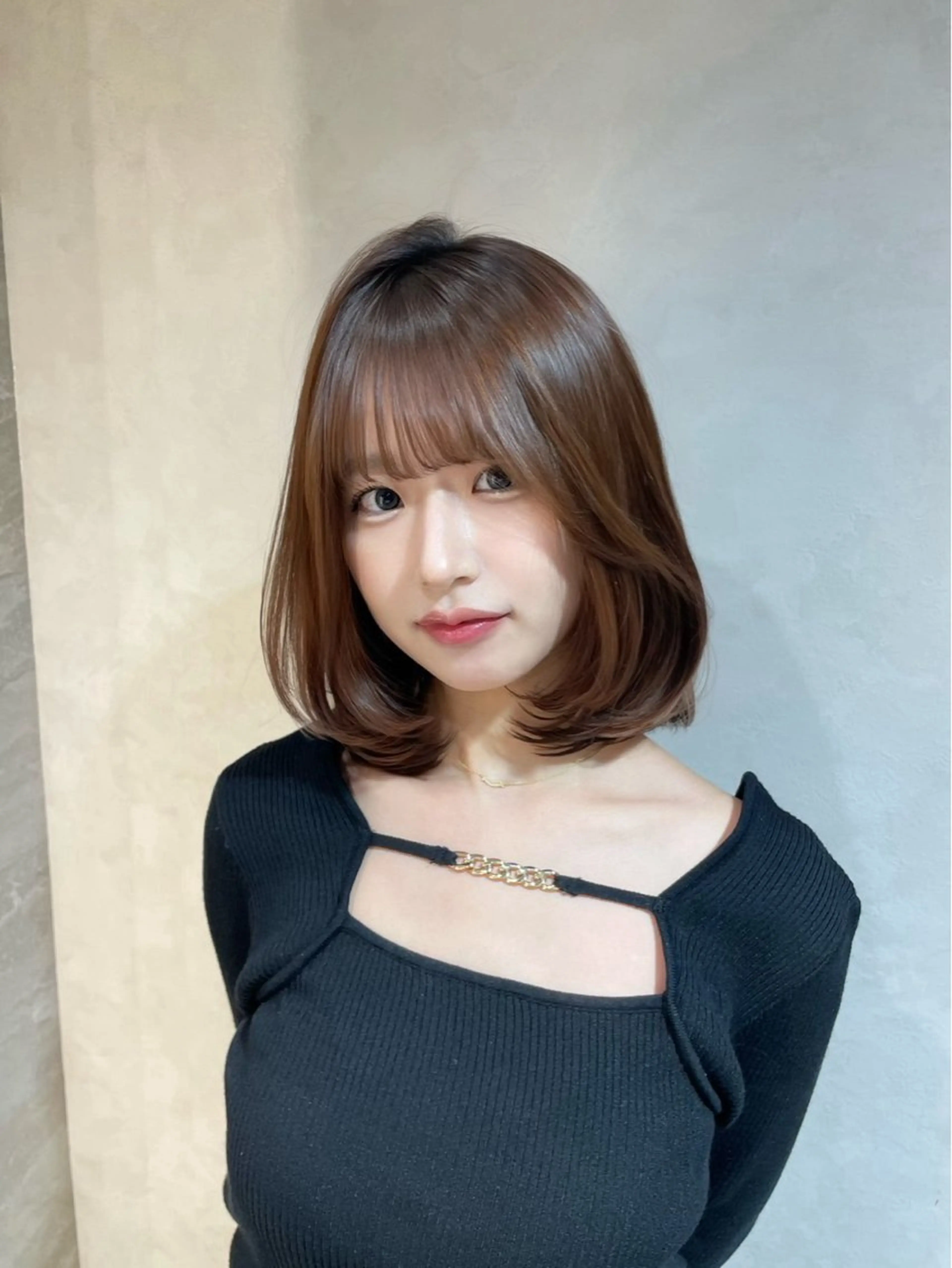 ミディアム レイヤーカット Londrouge所属・韓国ヘア／レイヤー/ 顔周り/Harunaのヘアスタイル