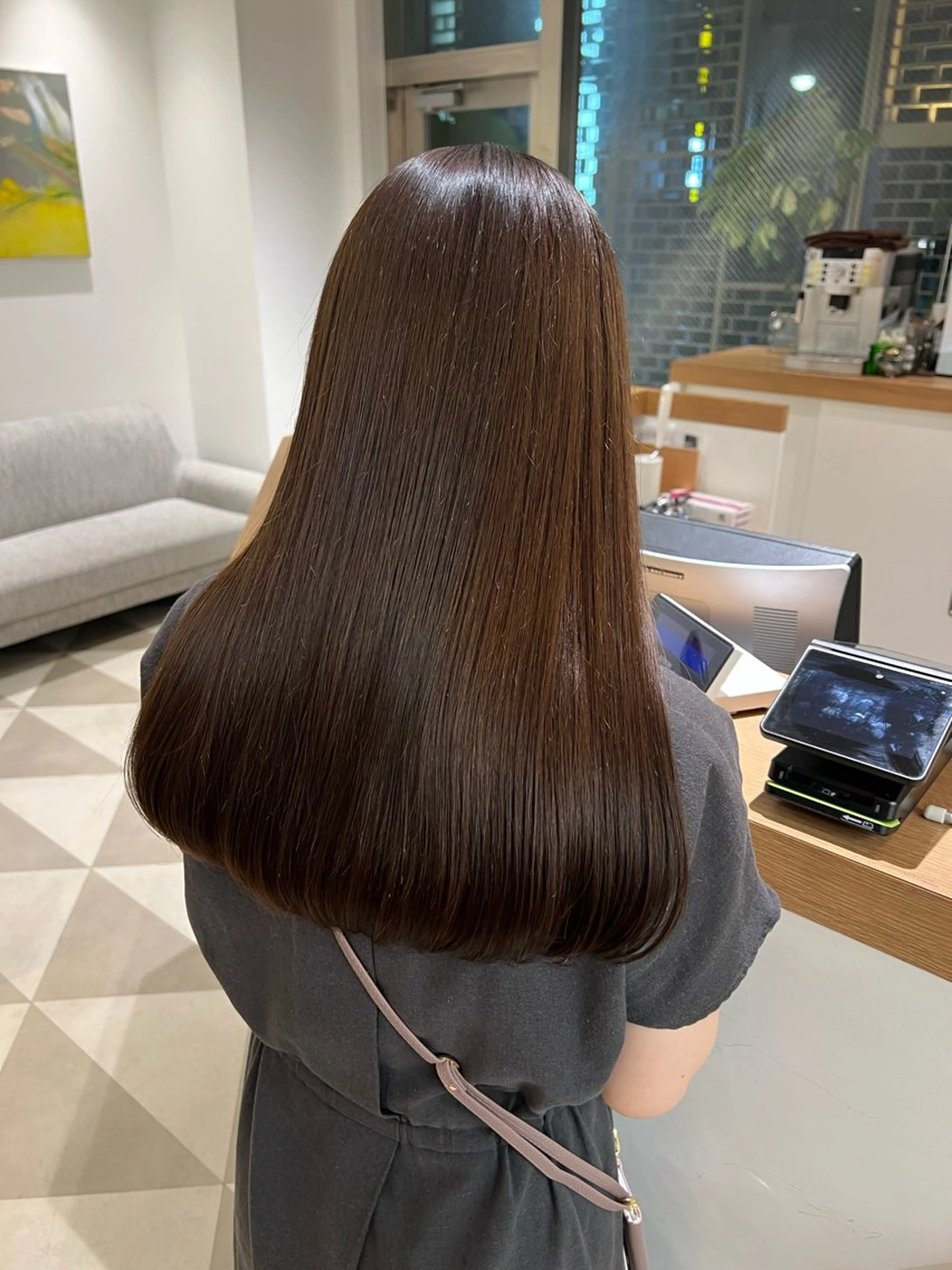 ロング L'EANE THE TOKYO所属・ロングカット無料｜ 青山 ｜髪質改善のヘアスタイル