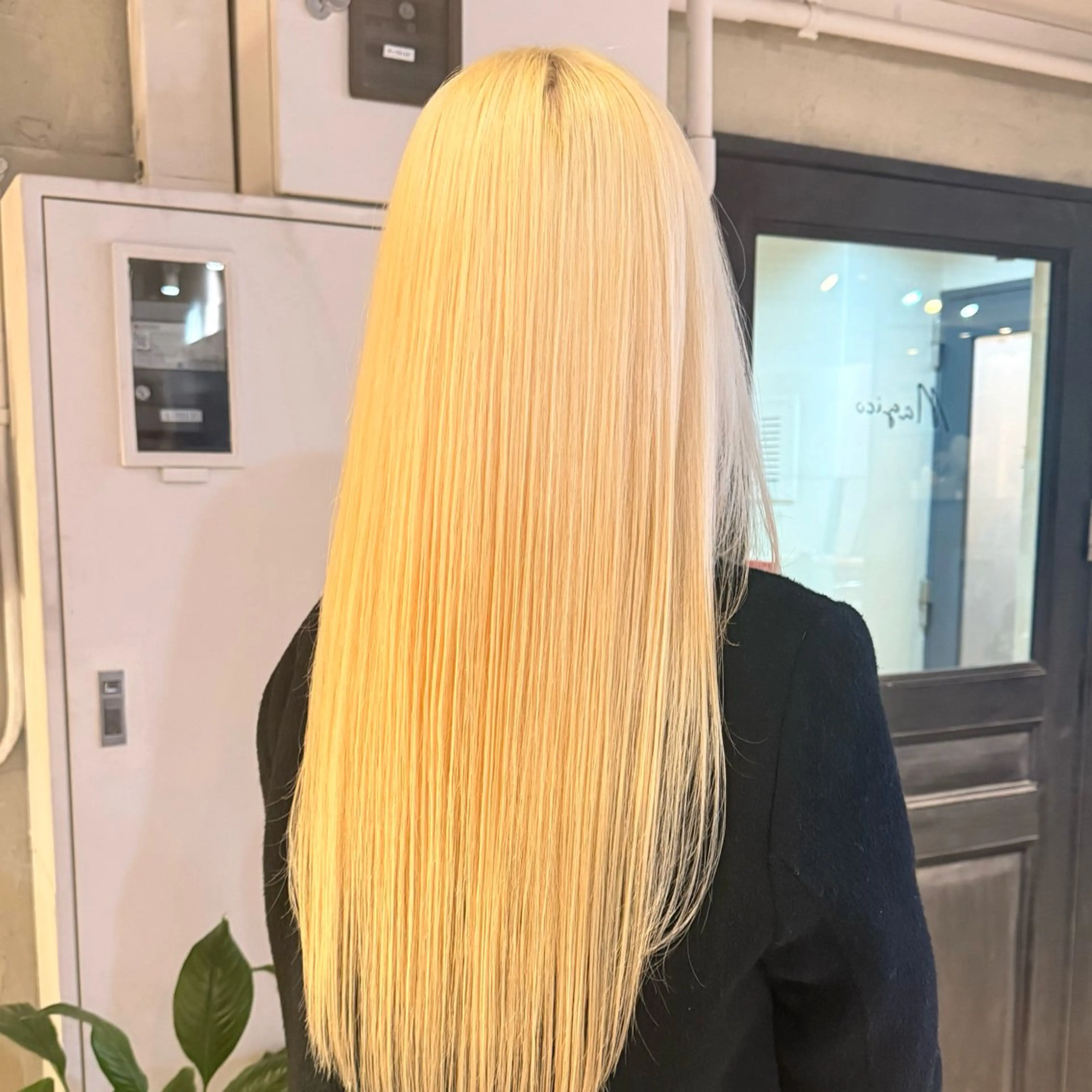 ロング カラー ブリーチ ケアブリーチ ヘアカラー トリートメント 💫色落ちまで可愛い ブリーチ💫ユウゴのヘアスタイル