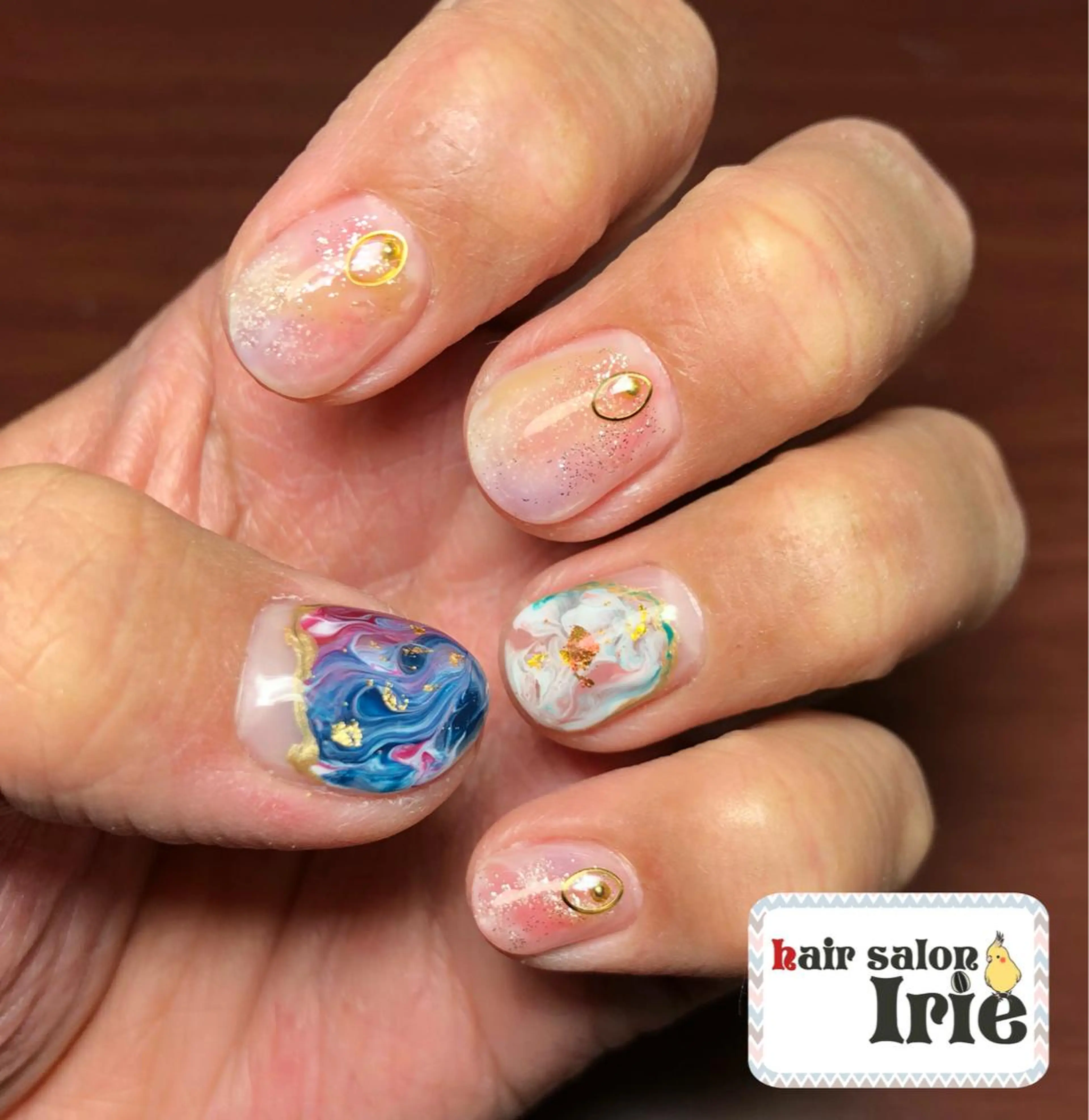 ネイル ニュアンスネイル Hair salon Irie所属・與儀 知佳のネイルデザイン