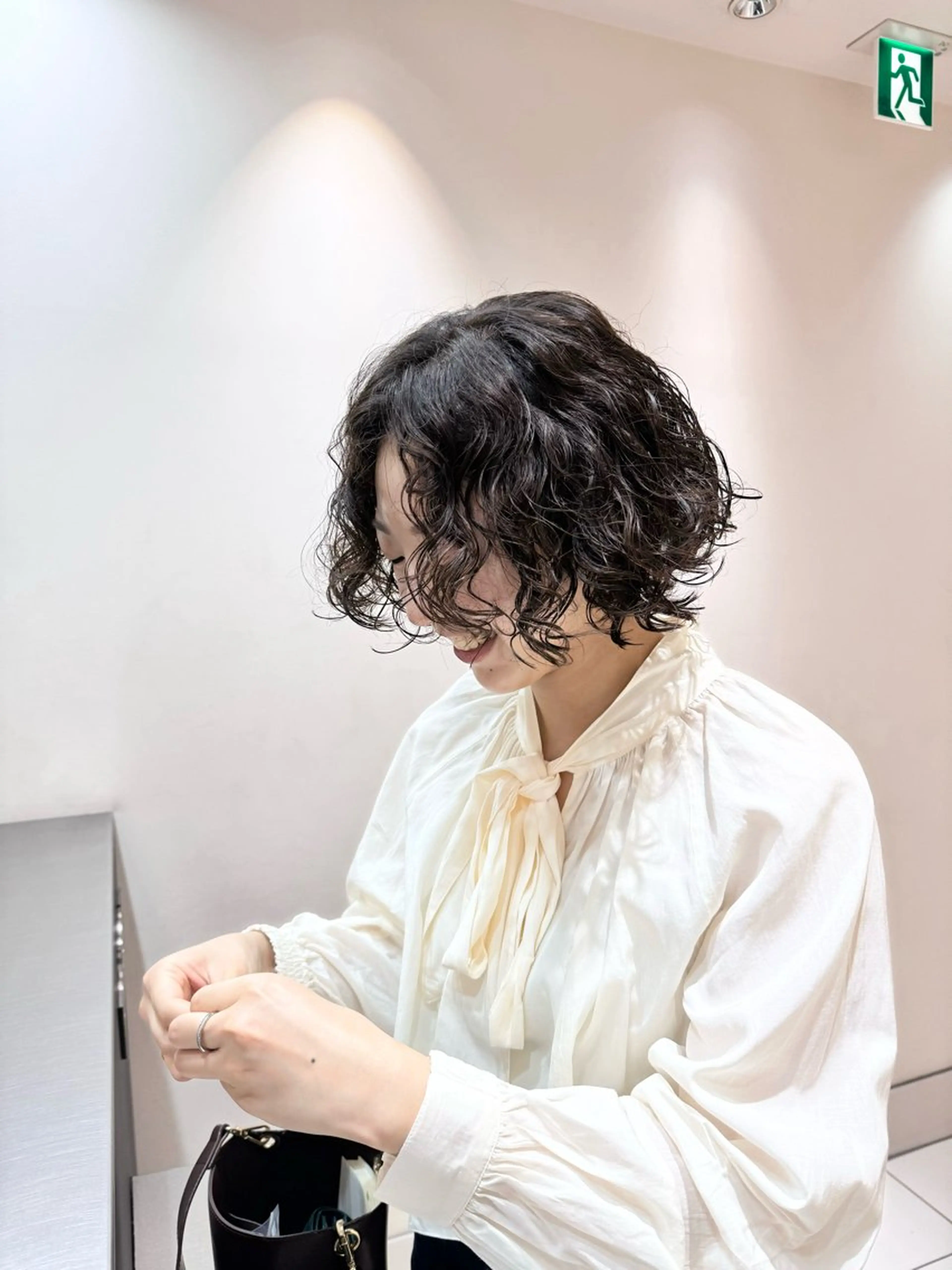 ミディアム カラー 辛島 涼子のヘアスタイル