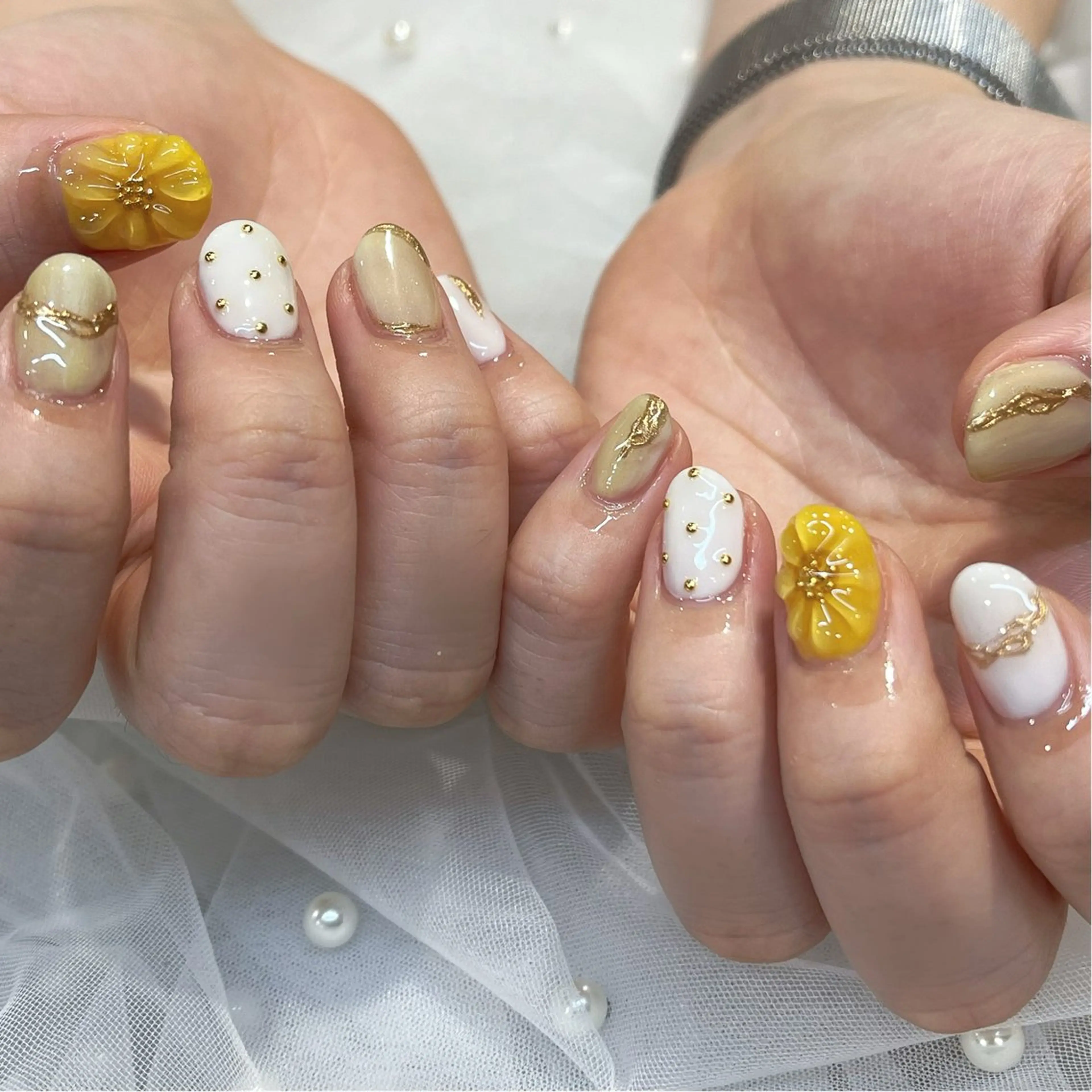 ネイル フラワーネイル ぷっくりネイル ハンドネイル 内田 里穂のネイルデザイン