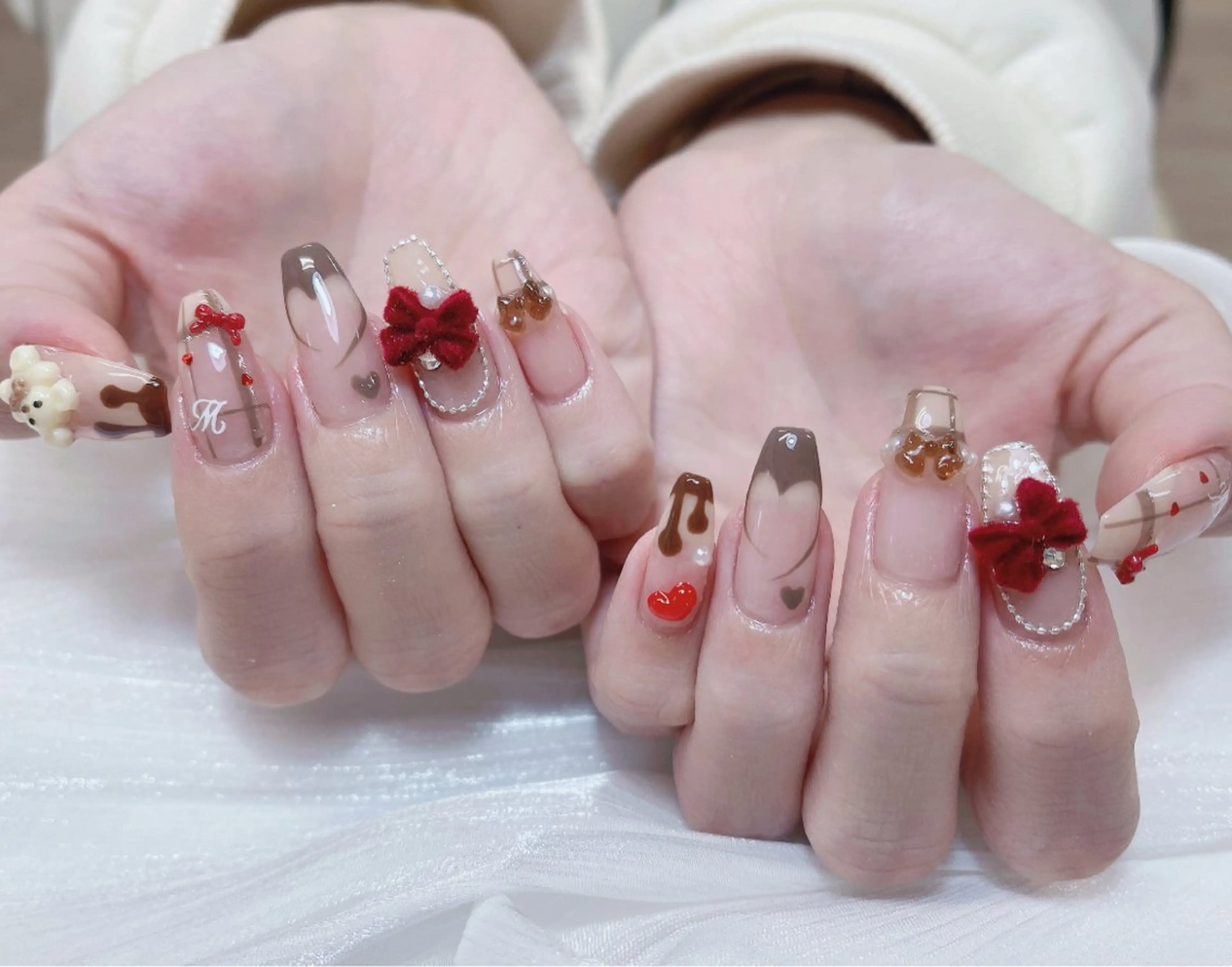 ネイル ハンドネイル Tini ANA.CHUOのネイルデザイン