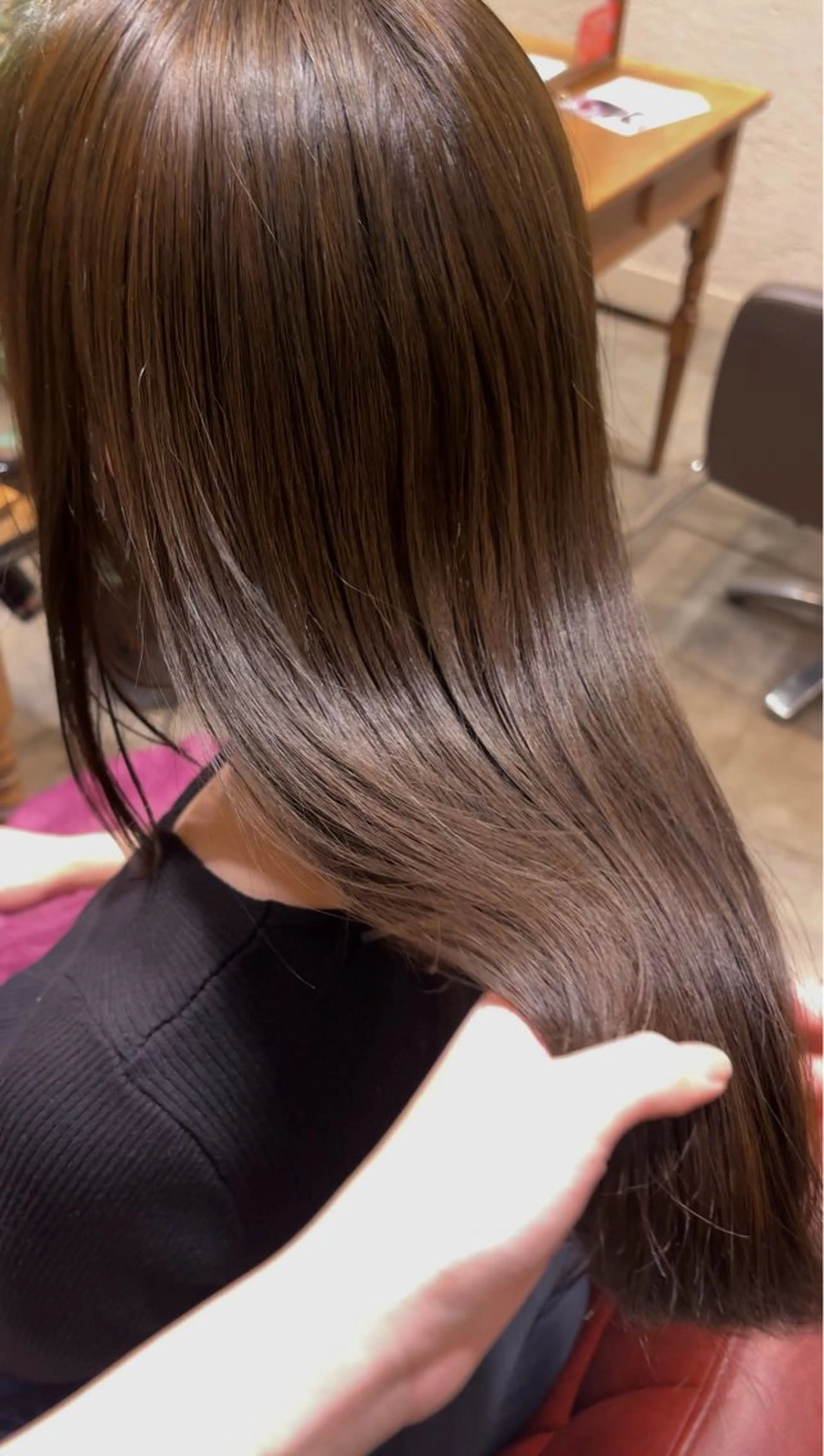 ロング カラー A.C.T C-LOOPUNITED所属・坂元 あかねのヘアスタイル