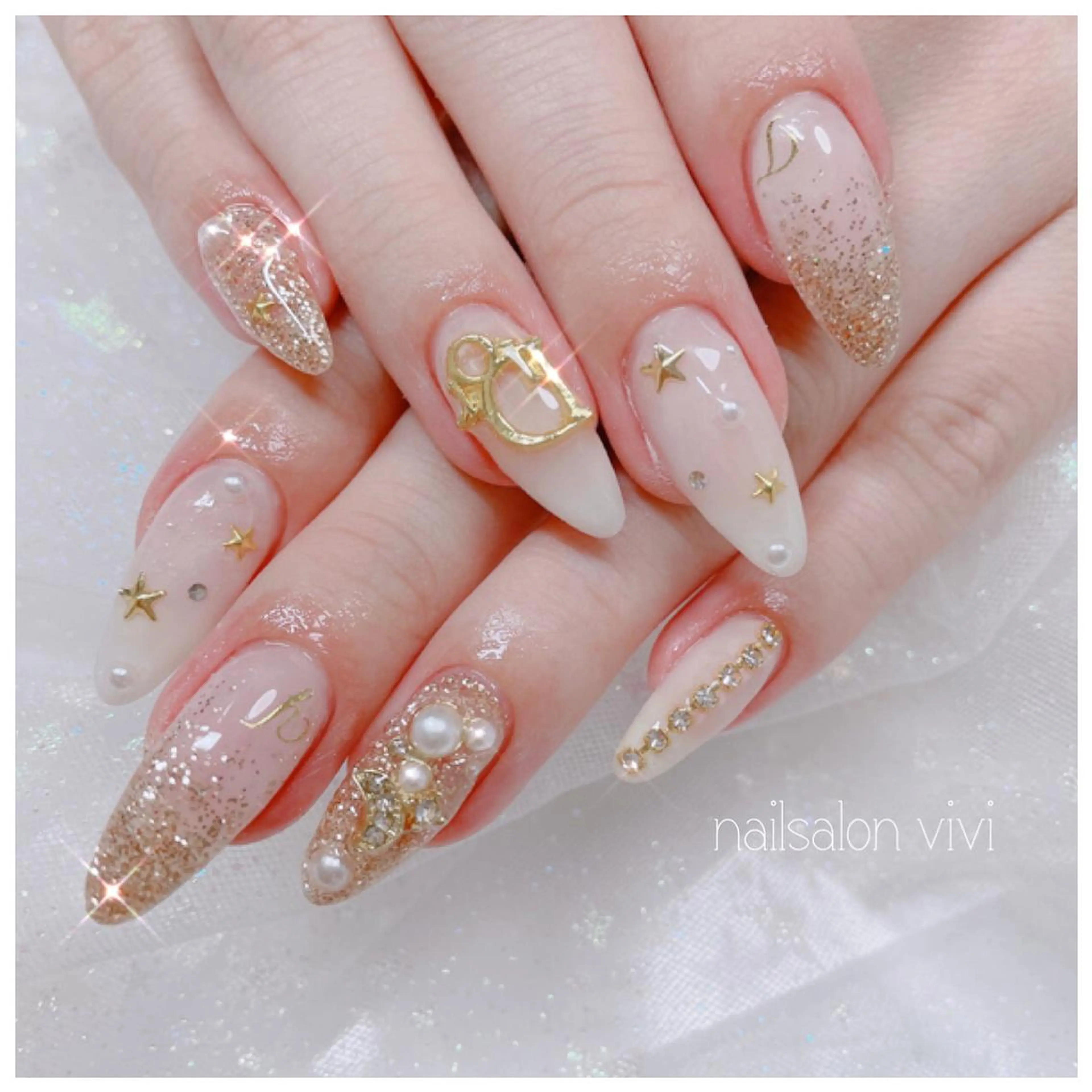 ネイル ＶＩＶＩ nailsalonのネイルデザイン