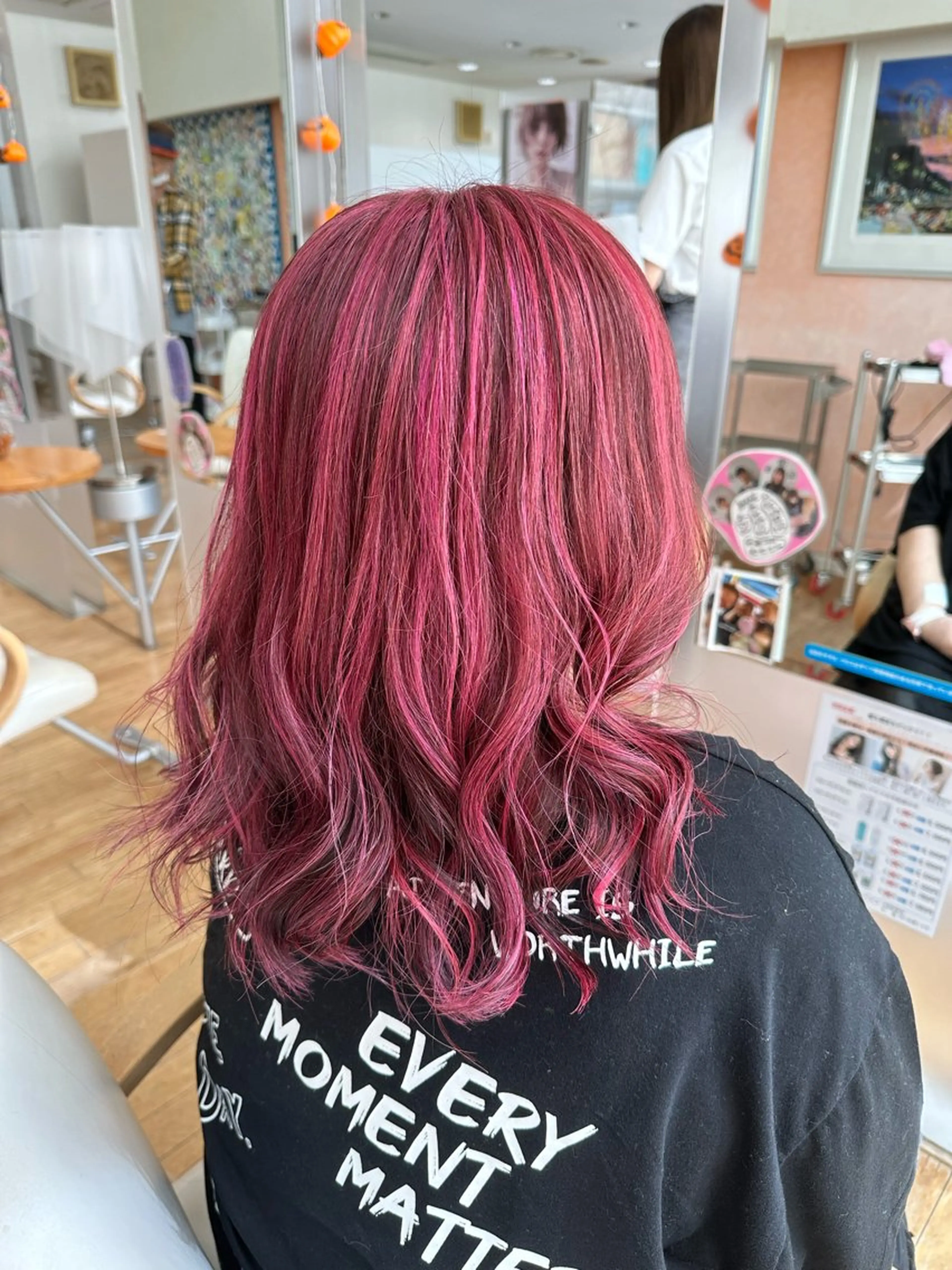 カラー ハイライトカラー ピンクカラー 山本 瑠華のヘアスタイル