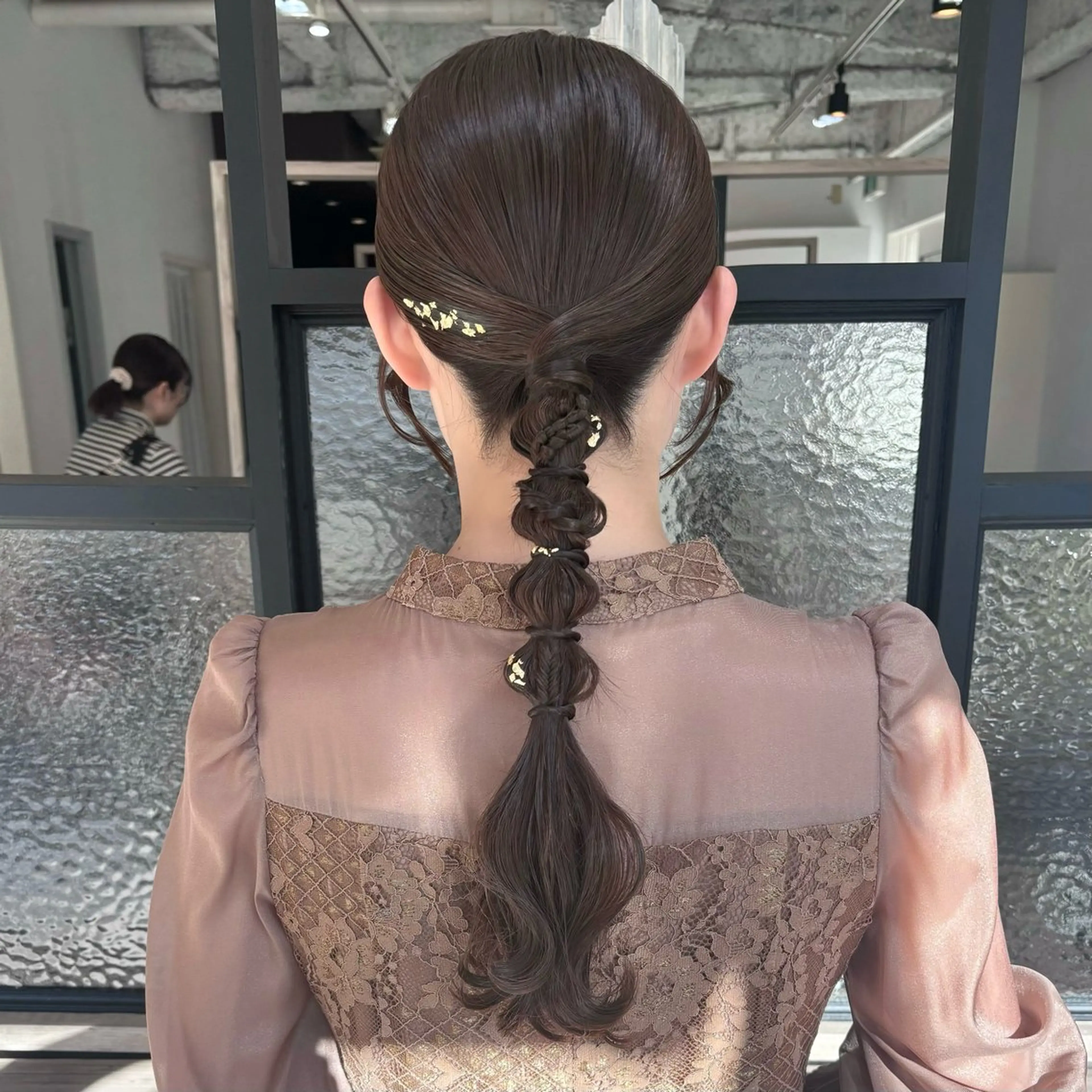 ロング ヘアセット mio ︴ アレンジ ︴ 透明感カラーのヘアスタイル