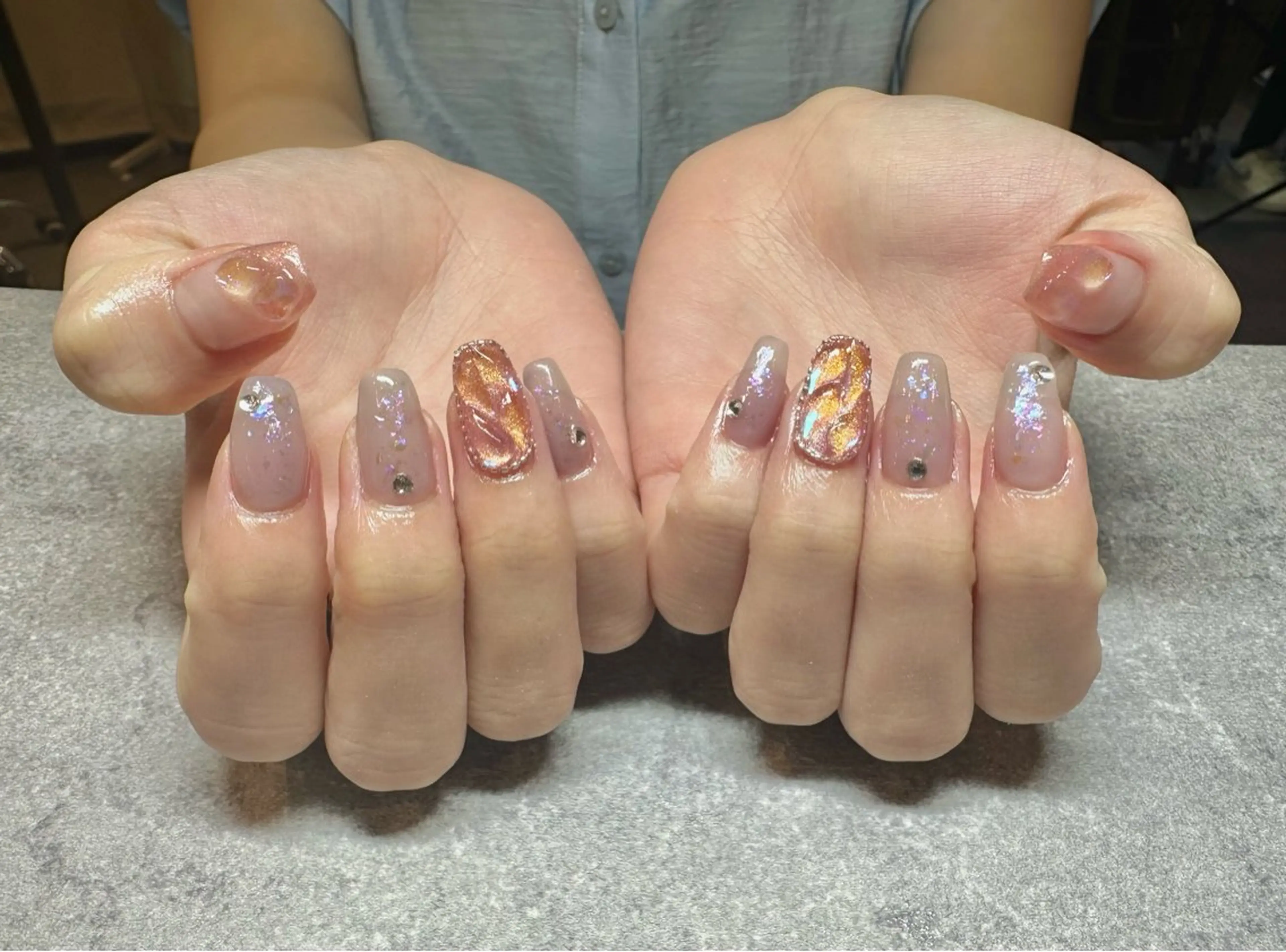 ネイル キラキラネイル ネイルサロンW【深江橋店】所属・MA RIEのネイルデザイン