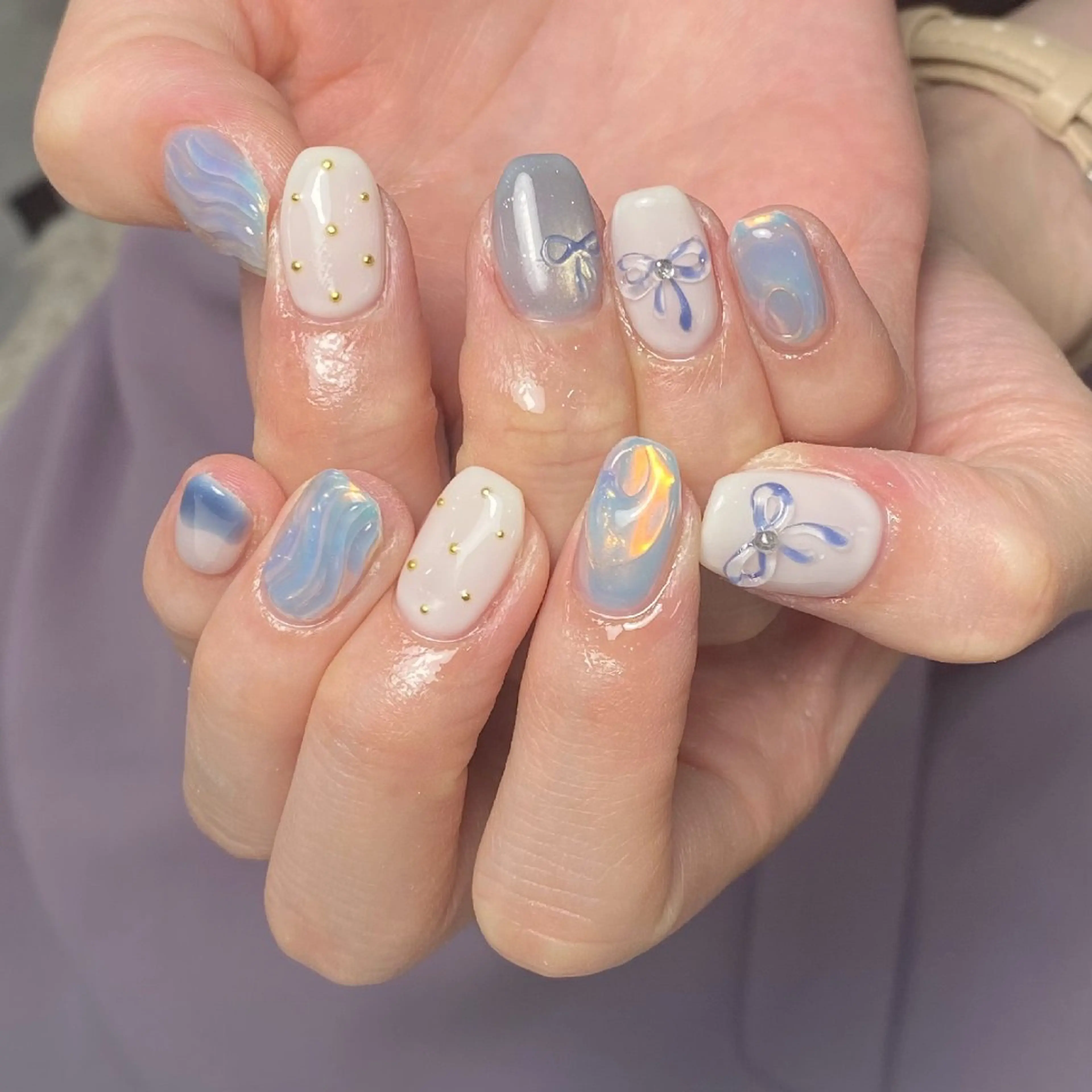 ネイル チークネイル フレンチネイル ジェルネイル ガーリー キラキラネイル ハンドネイル UM Nail Salonのネイルデザイン
