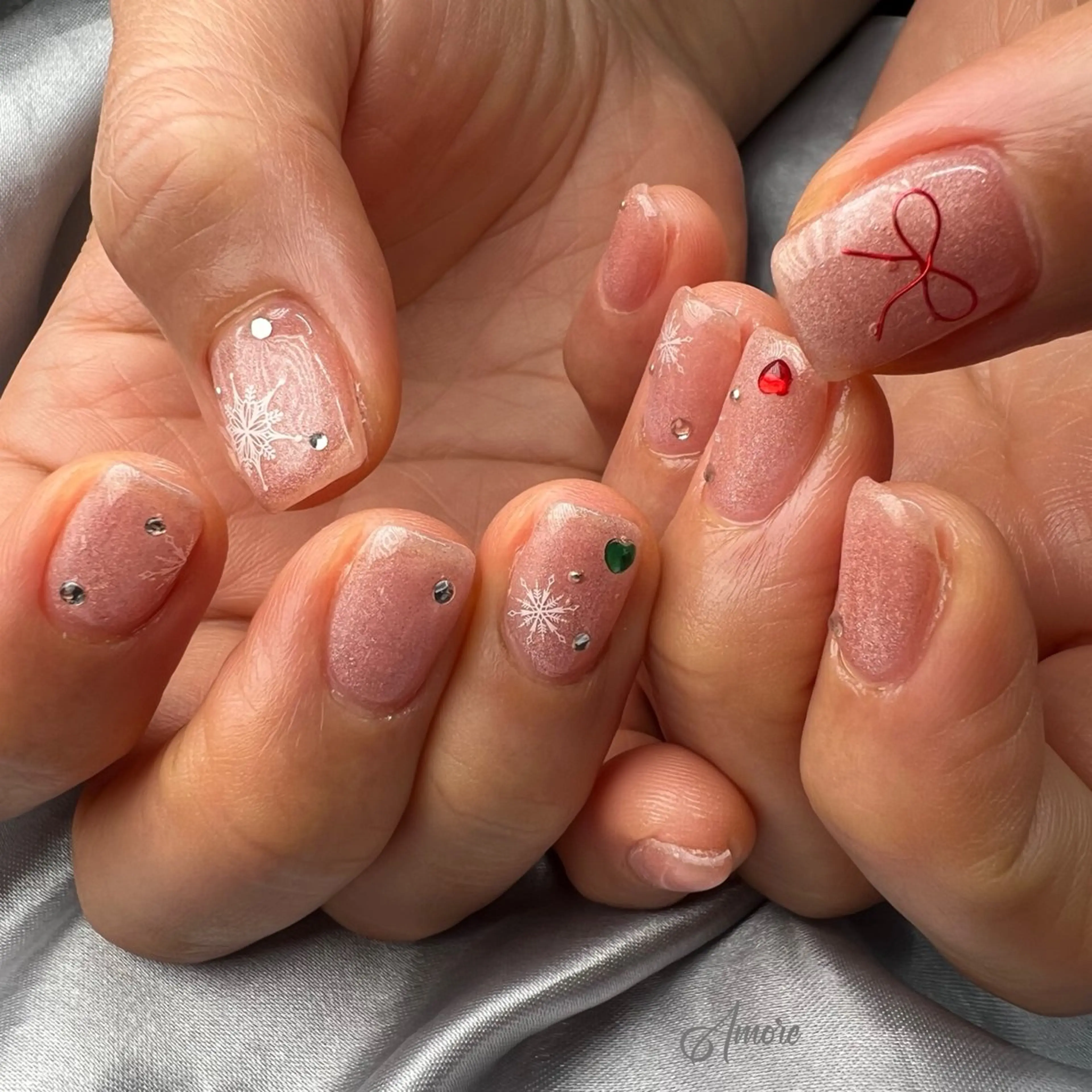 ネイル ジェルネイル キラキラネイル 韓国ネイル パラジェル 冬ネイル You kyehwaのネイルデザイン