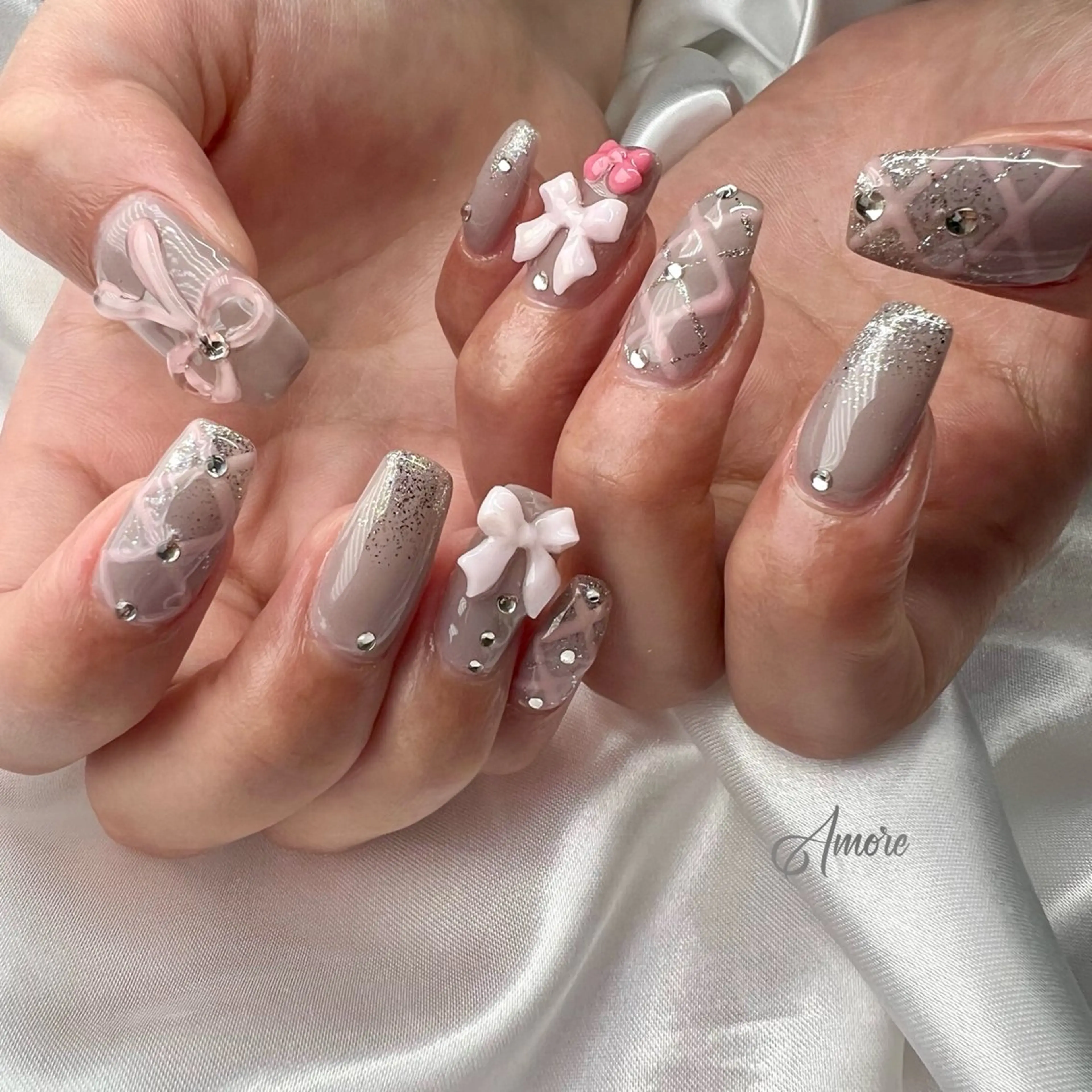 ネイル ジェルネイル キラキラネイル 韓国ネイル マグネットネイル パラジェル You kyehwaのネイルデザイン