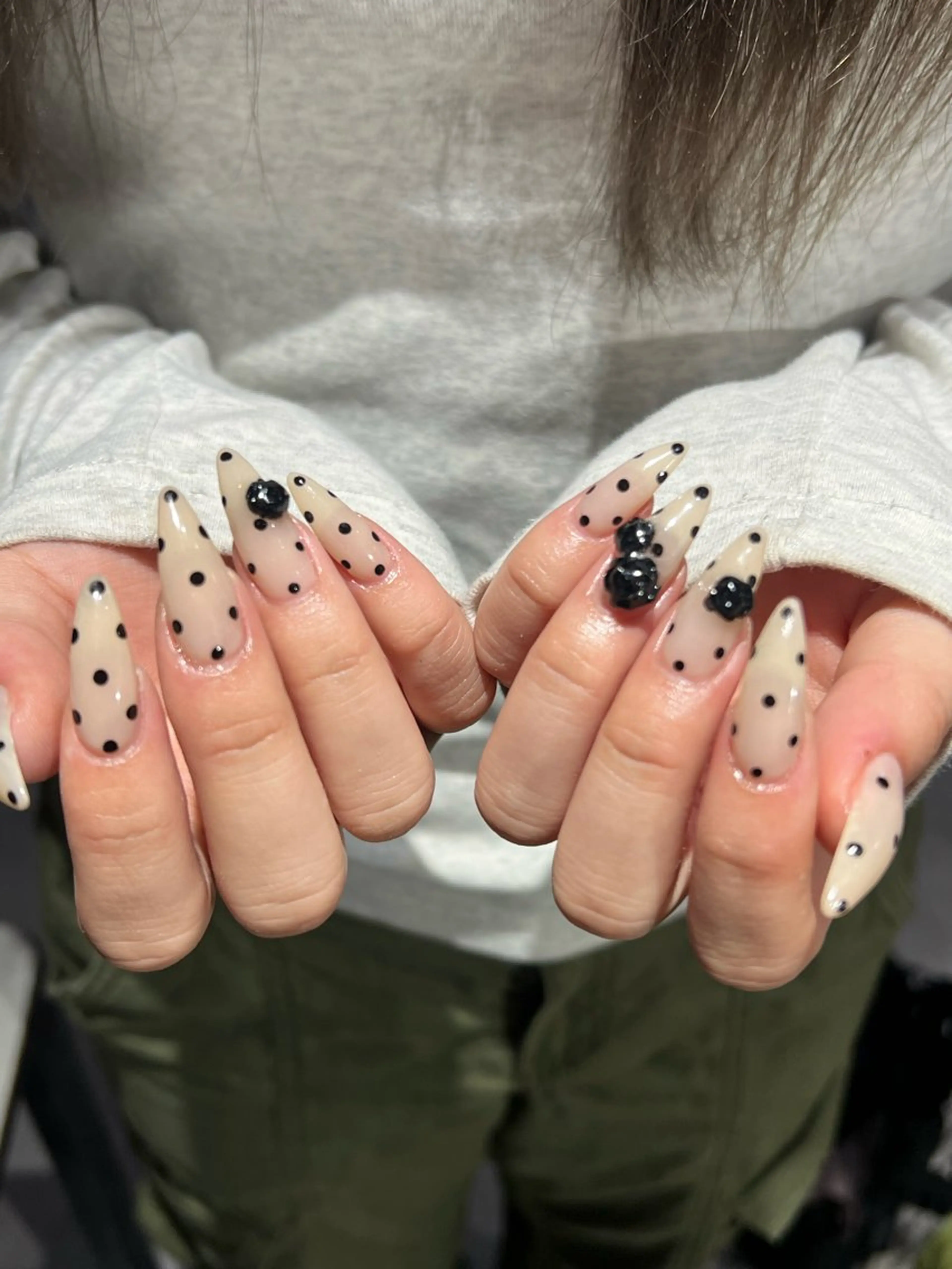 ネイル ハンドネイル Hata nail 🎀個性派ニュアンスのネイルデザイン