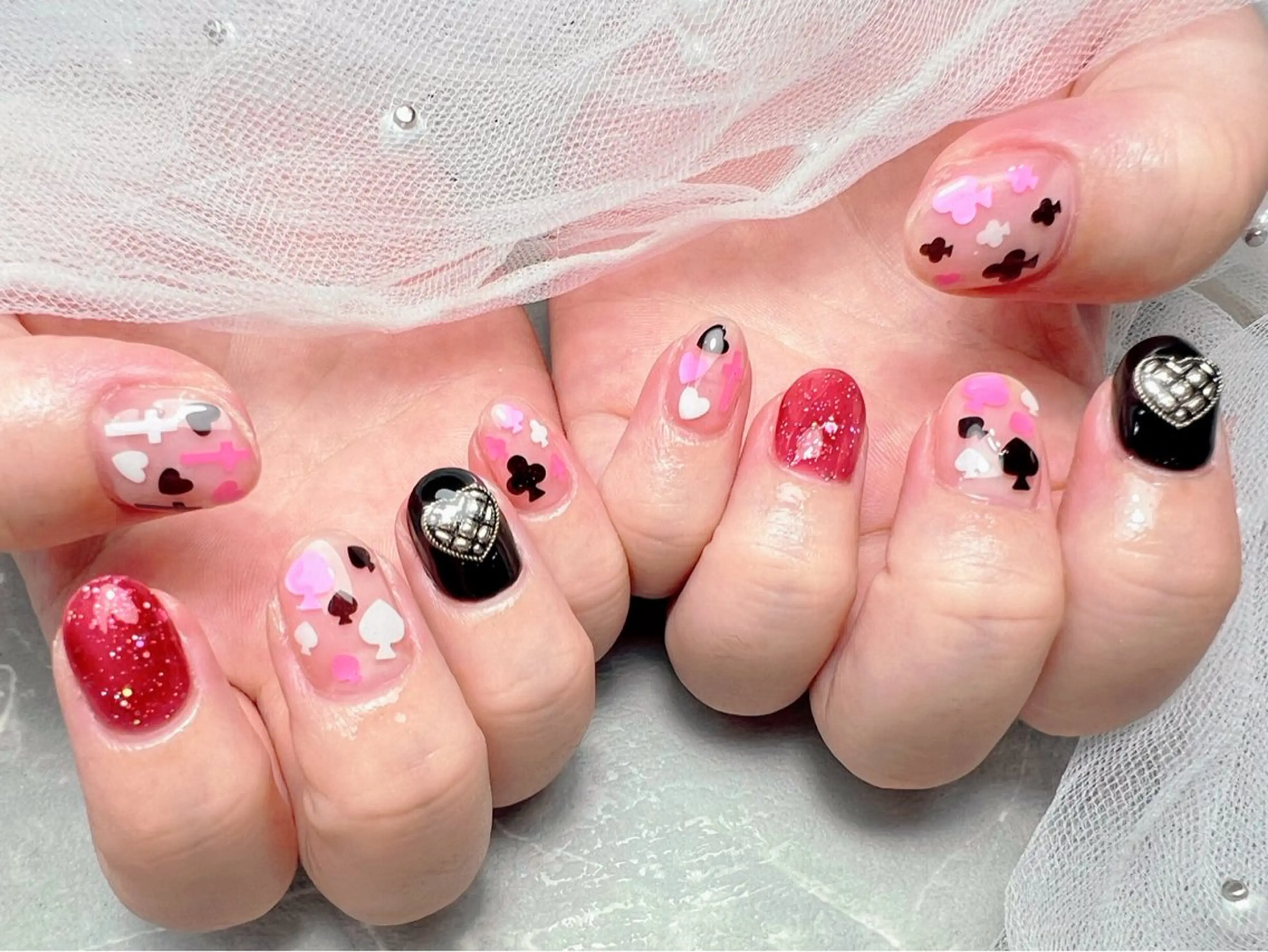 ネイル ハンドネイル マジックミラー所属・マジック ミラーのネイルデザイン