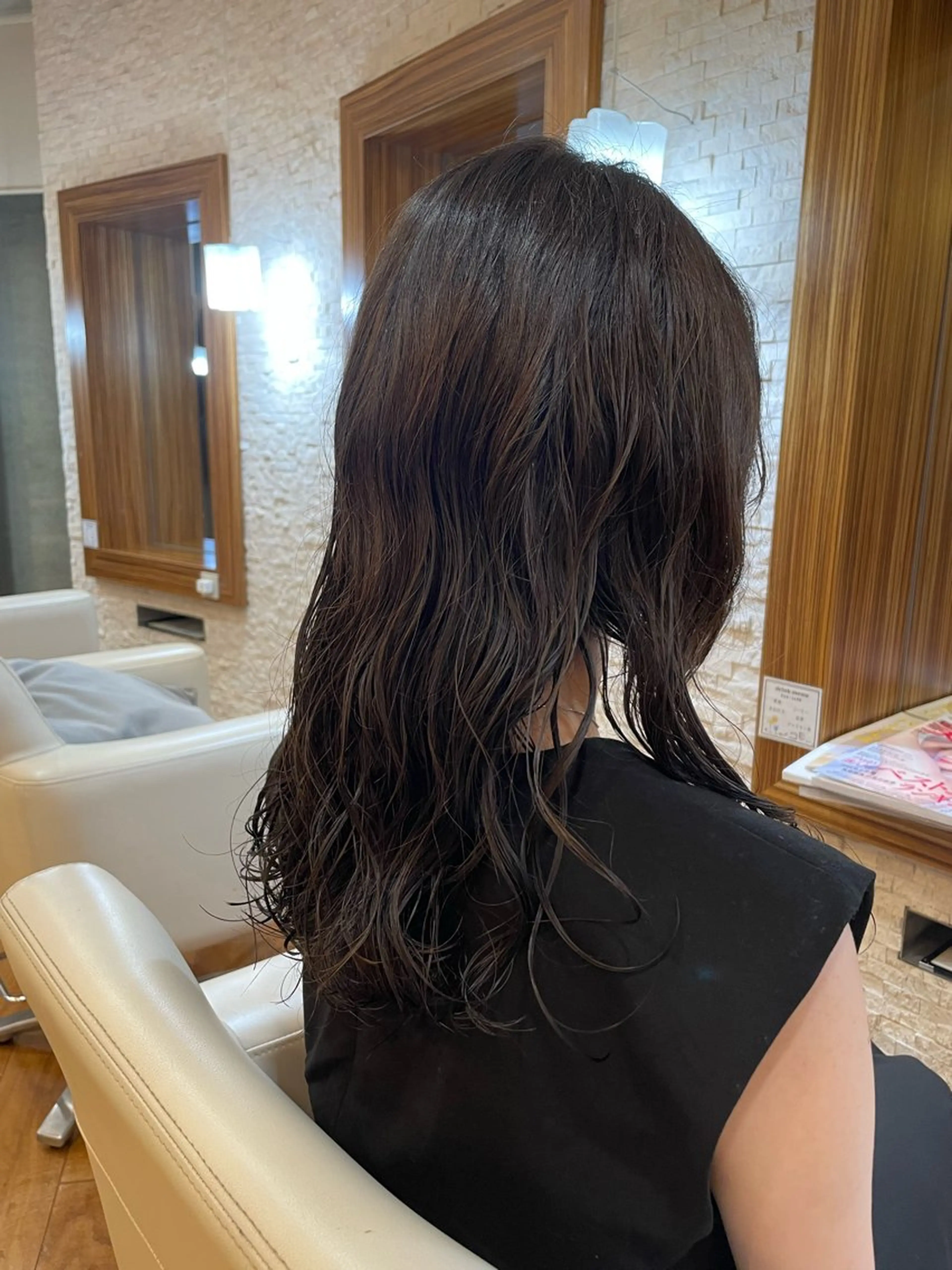 ロング パーマ 本多 美羽のヘアスタイル