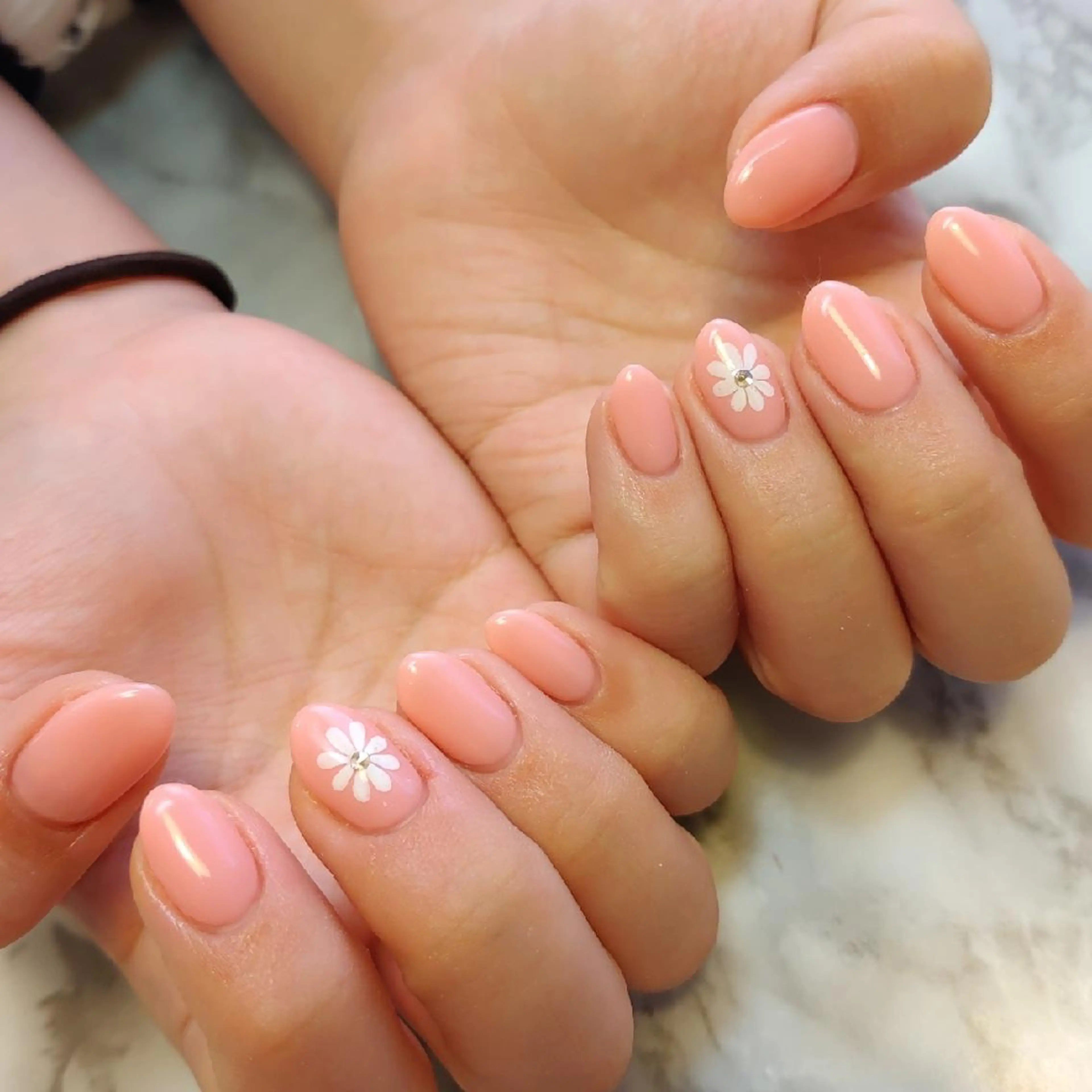 ネイル ジェヌインネイル 河内のネイルデザイン