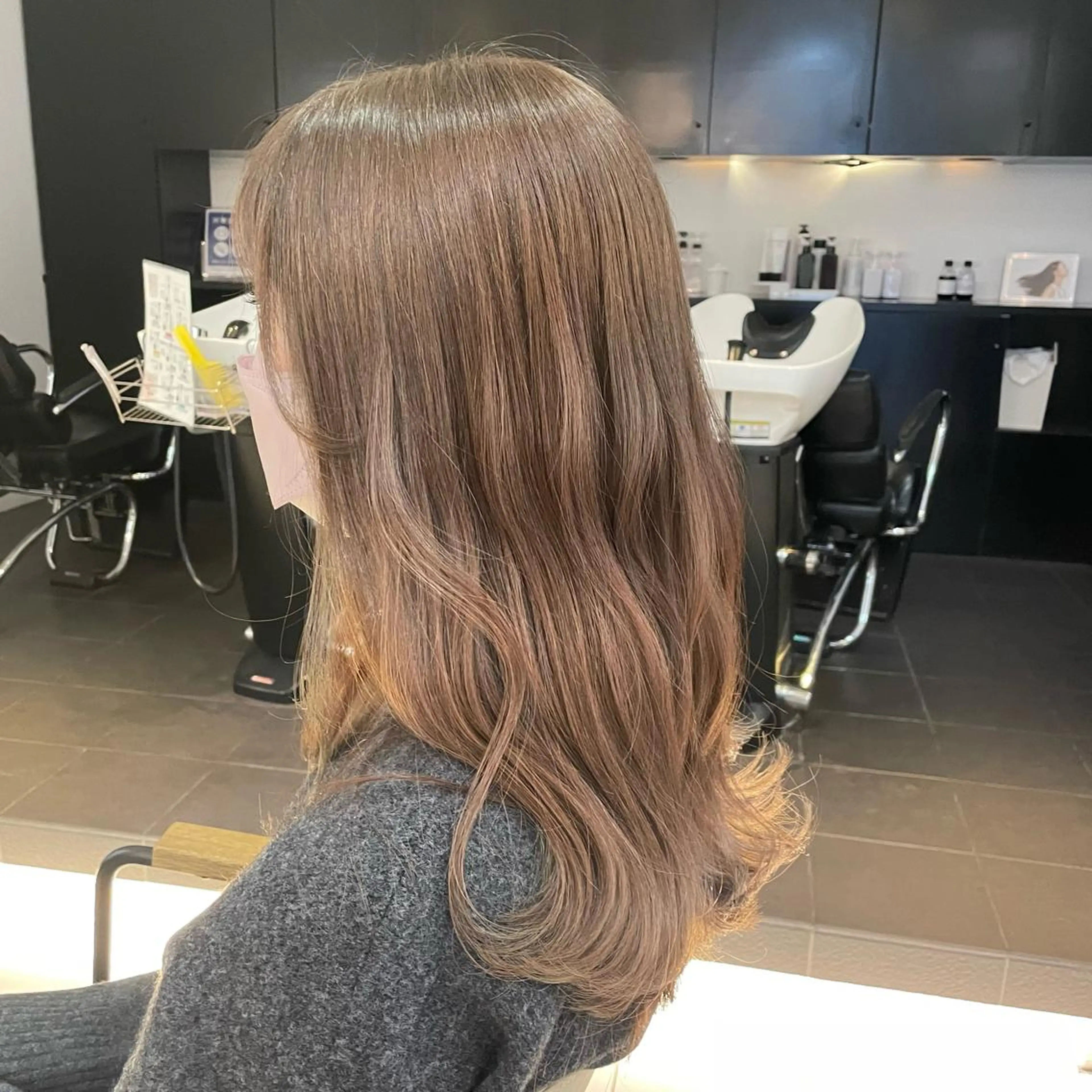 セミロング カラー ベージュカラー ミルクティーベージュ 透明感カラー/ 寺田千雅子のヘアスタイル