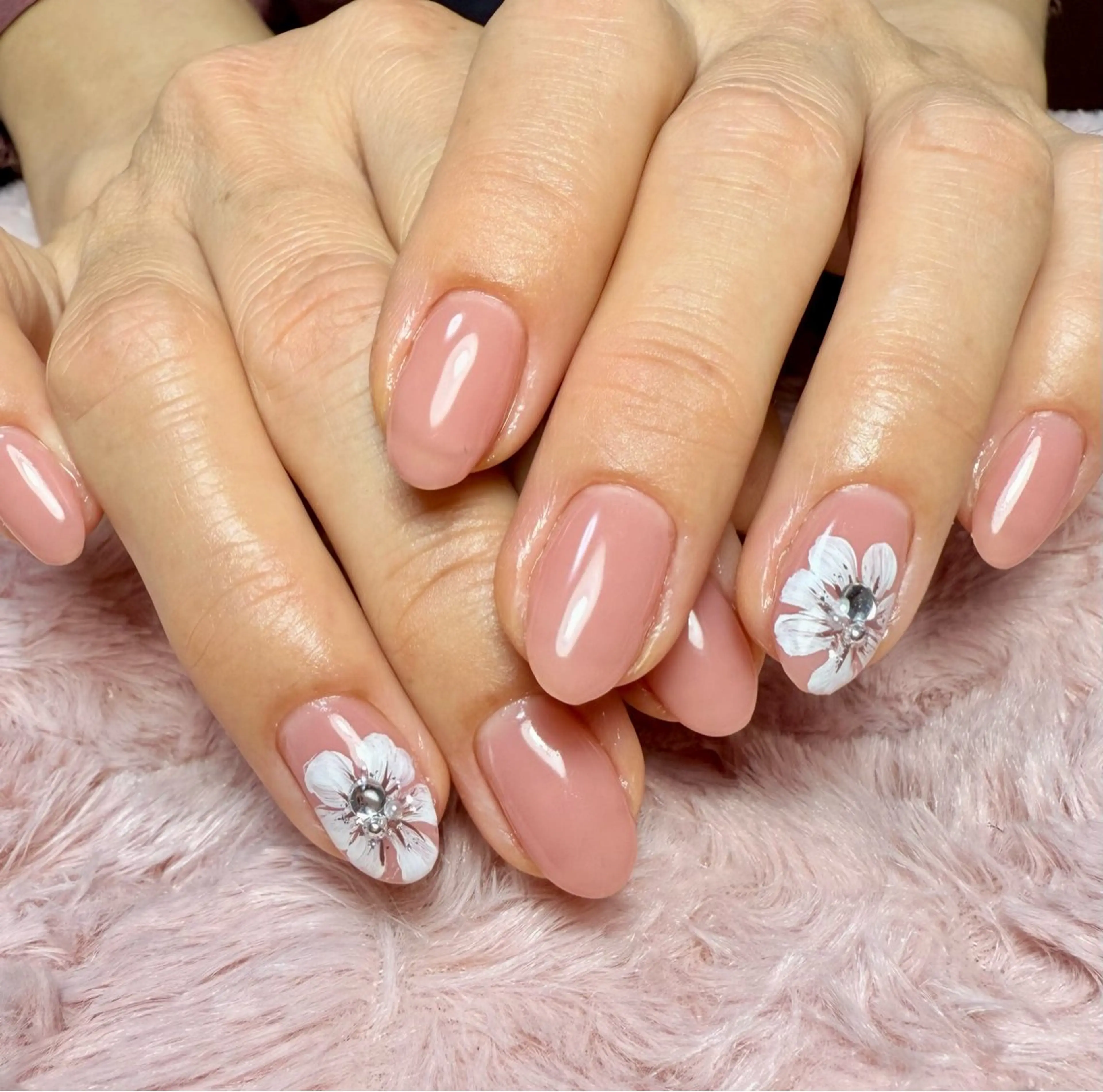 ネイル アートネイル チークネイル フラッシュネイル フラッシュマグ フレンチネイル M.N_ nailのネイルデザイン