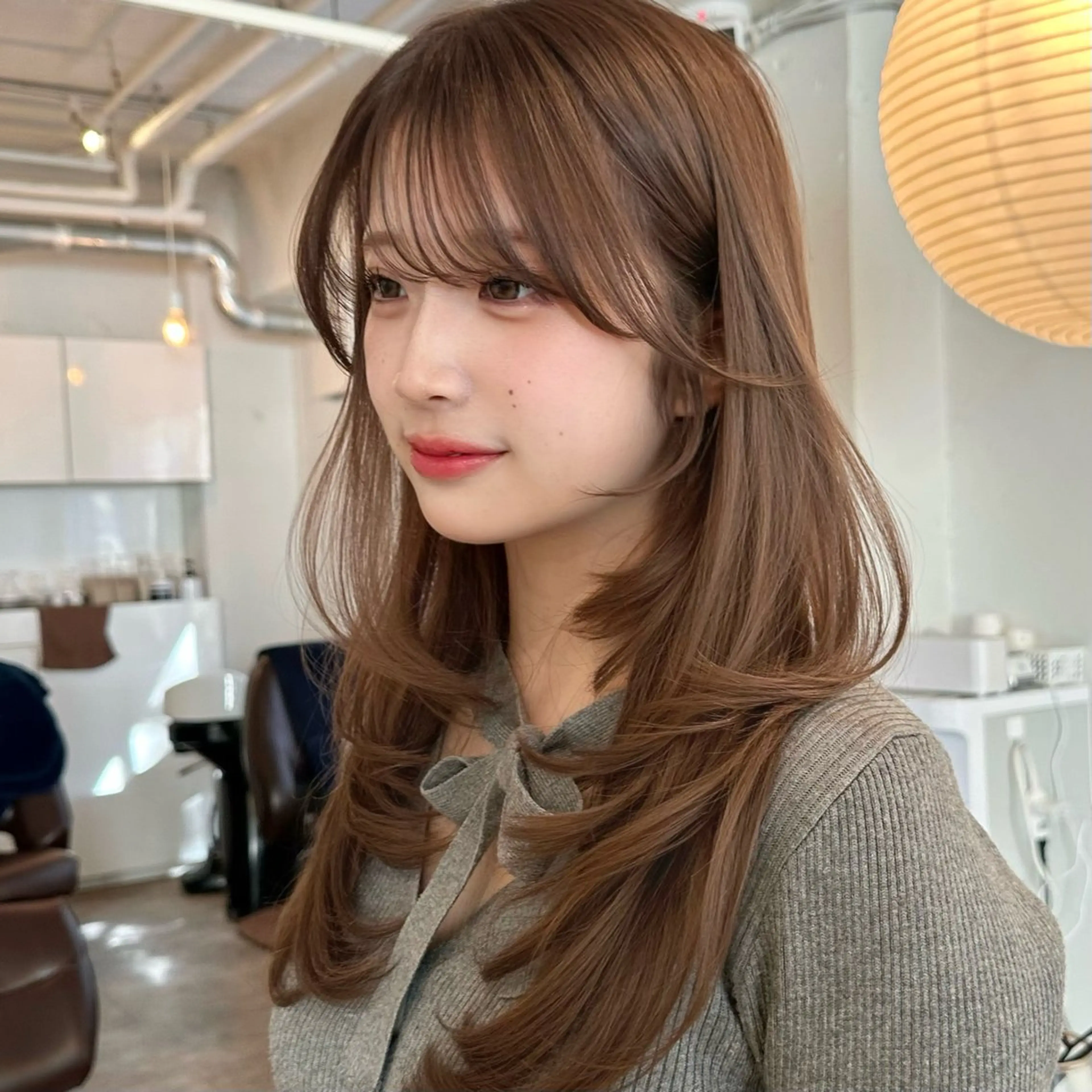 セミロング カット ヘアカラー トリートメント 🌹ハッシュカット、 レイヤー韓国ヘア🌹のヘアスタイル