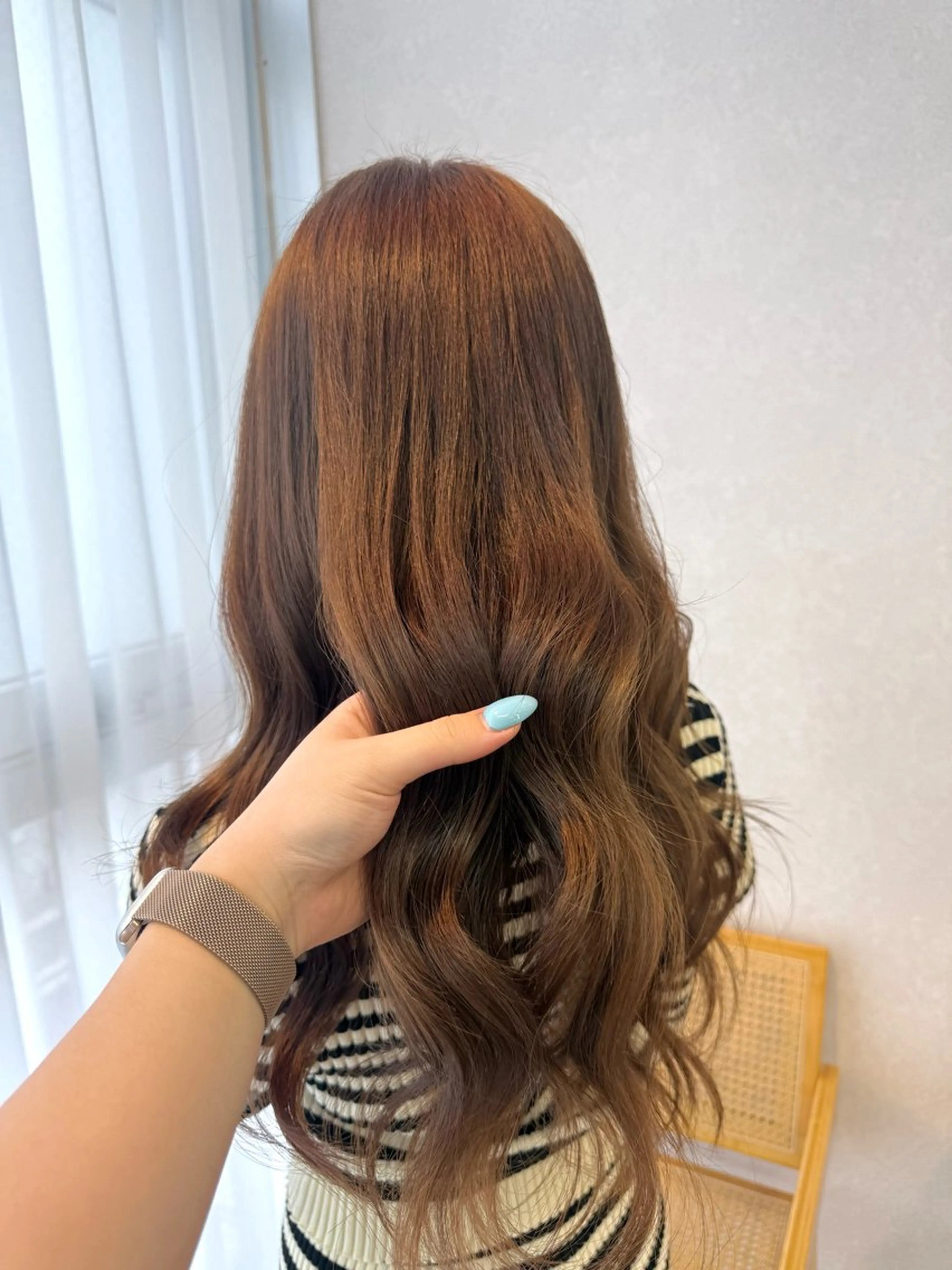 ロング ヘアカラー 山内 都弥のヘアスタイル