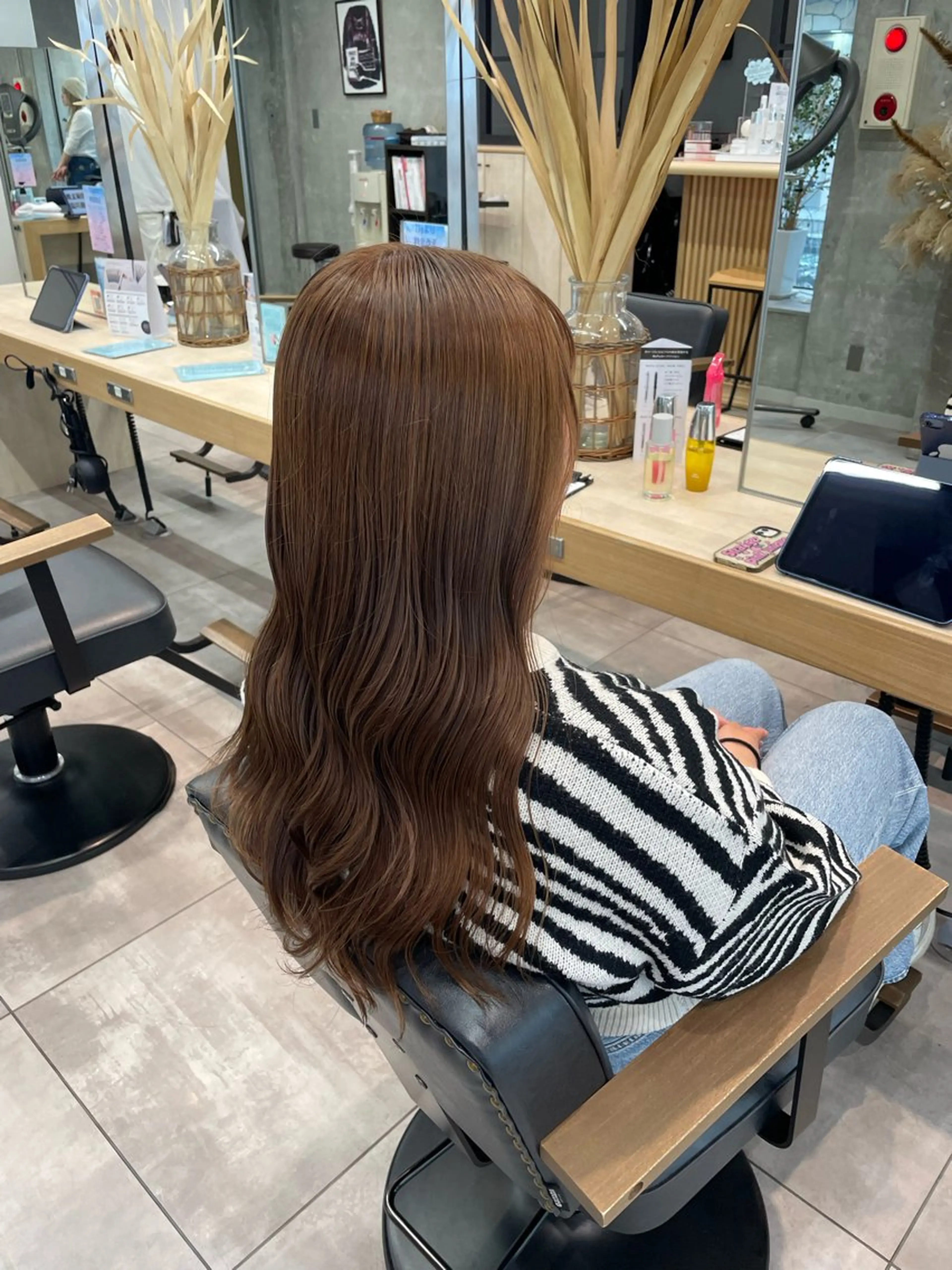 ロング ヘアカラー トリートメント 透明感カラー×ヘア アレンジ🪽しおりのヘアスタイル