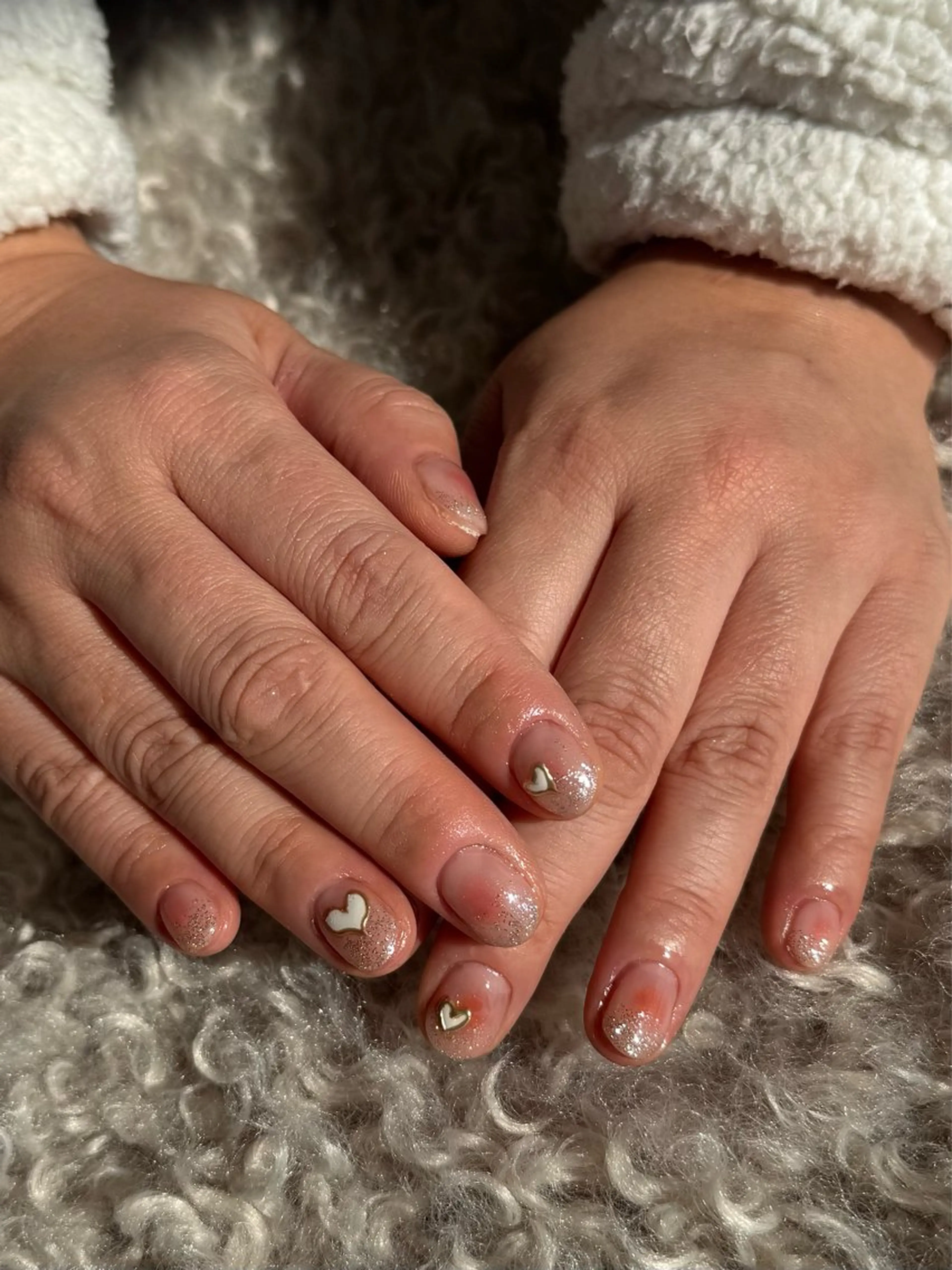 ネイル アートネイル チークネイル グラデーション ラメ(グリッター) ラメグラデーション ハンドネイル The coco所属・Saya 海外風 マグ 華やかのネイルデザイン