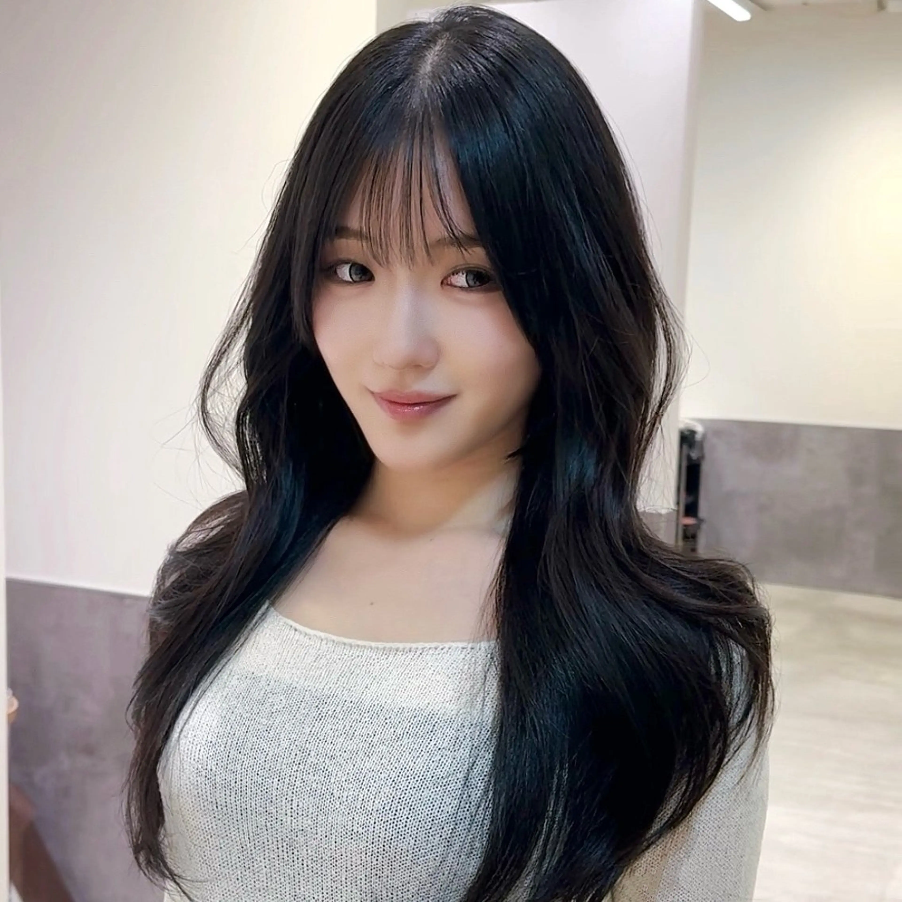 ロング 韓国風ヘア レイヤーカット GO TODAY 原宿Verno店所属・韓国系支持率No.1 レイヤー特化/きょうのヘアスタイル