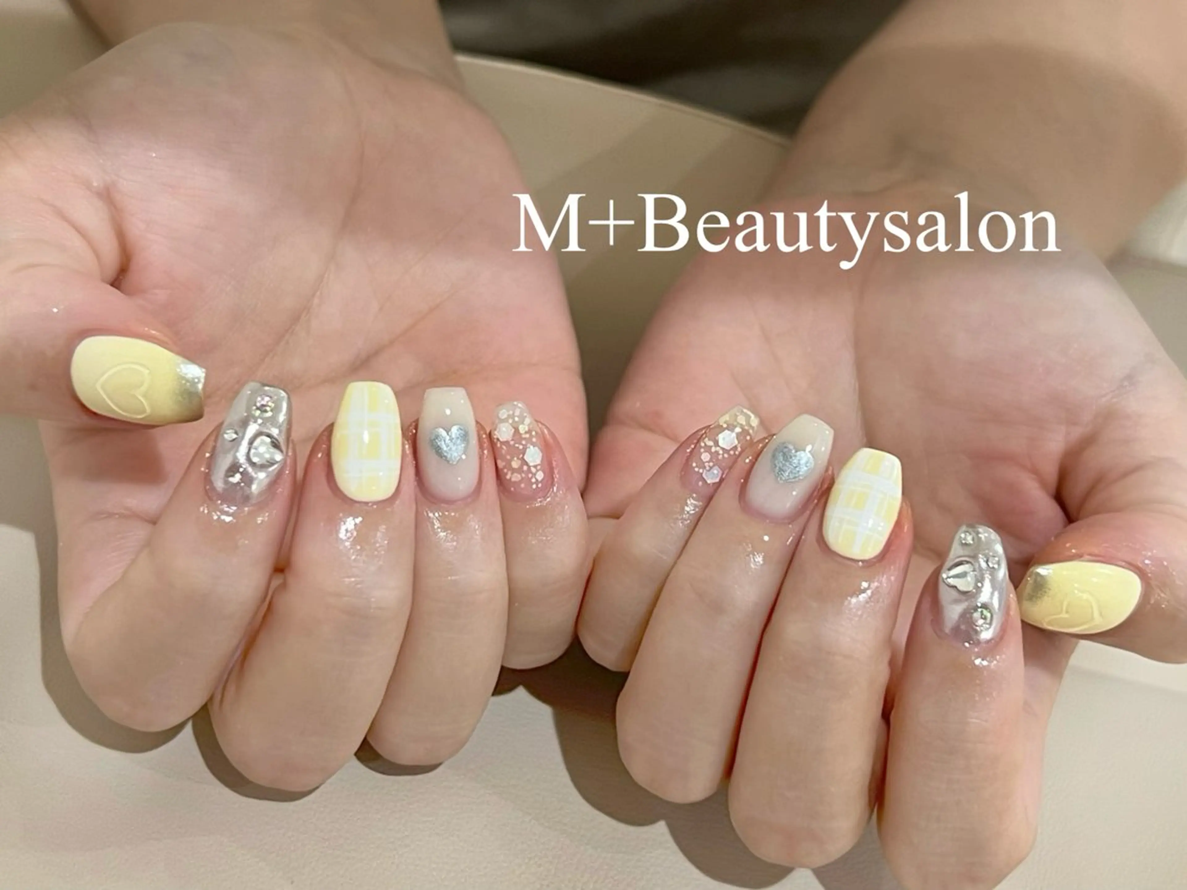 ネイル ハンドネイル M+  Beauty Salonのネイルデザイン