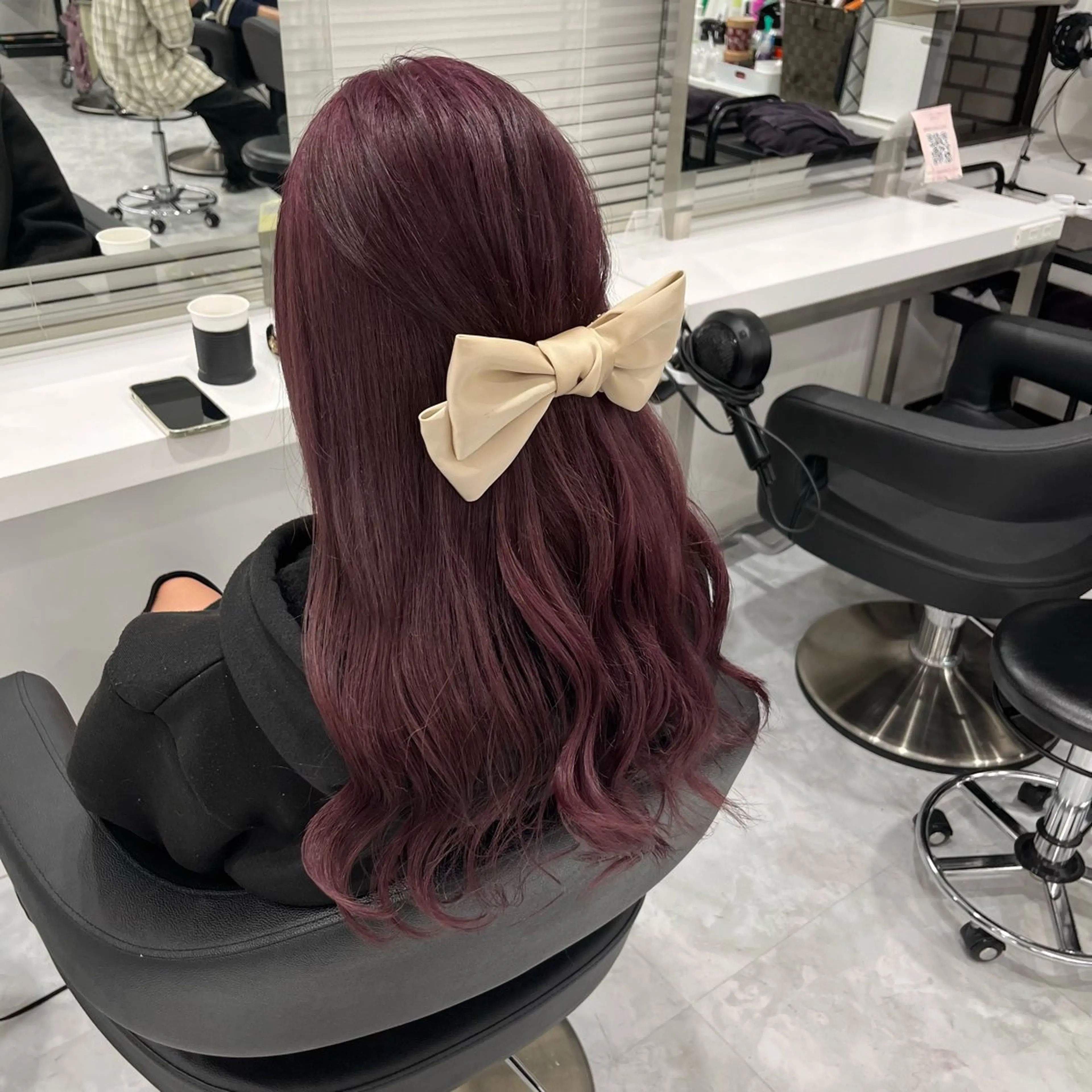 ロング カラー ヘアアレンジ 韓国アイドル🤍ブリ ーチカラー🤍わかなのヘアスタイル