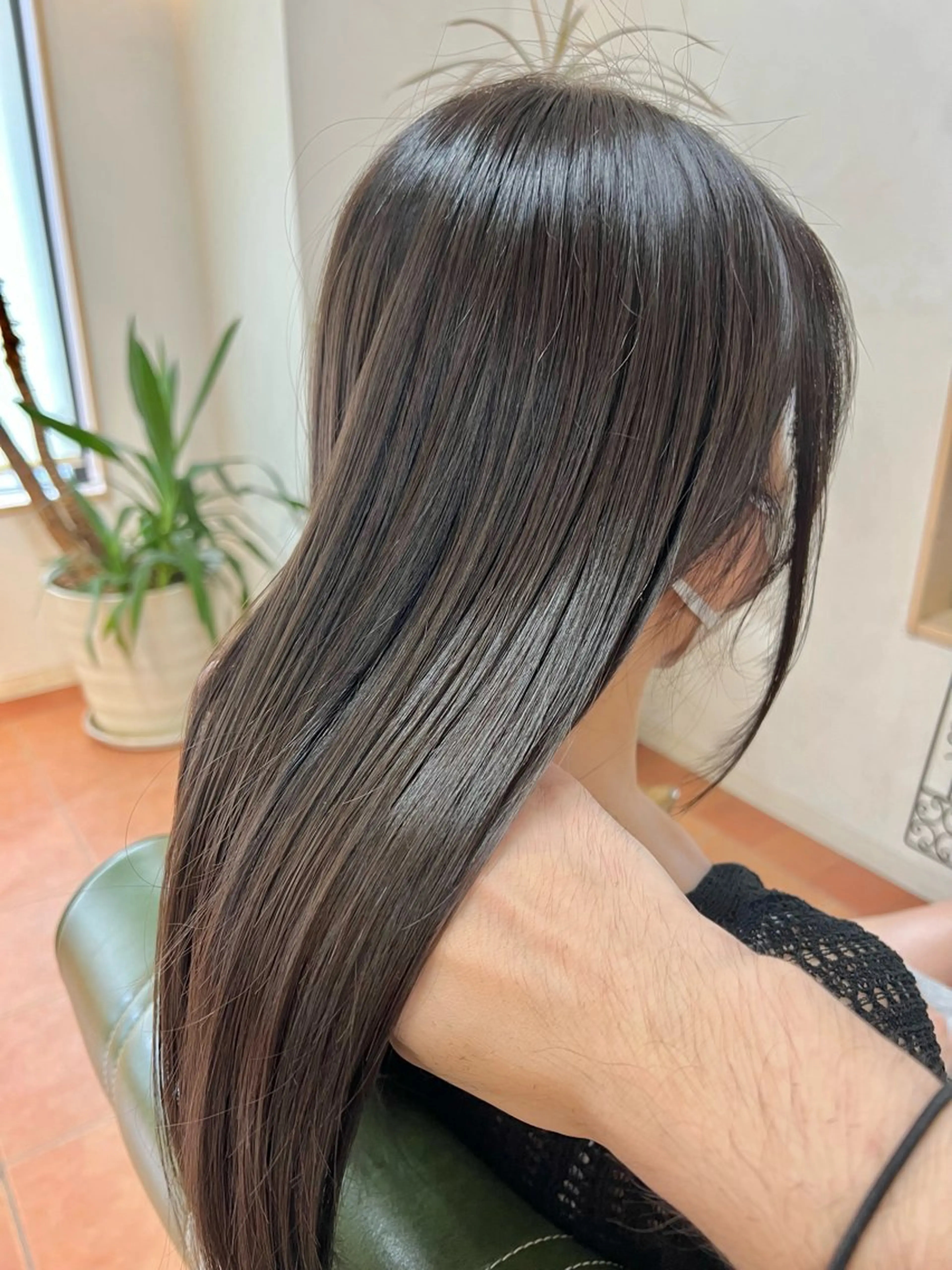 ロング カラー カット ヘアカラー トリートメント 石井 佑樹のヘアスタイル