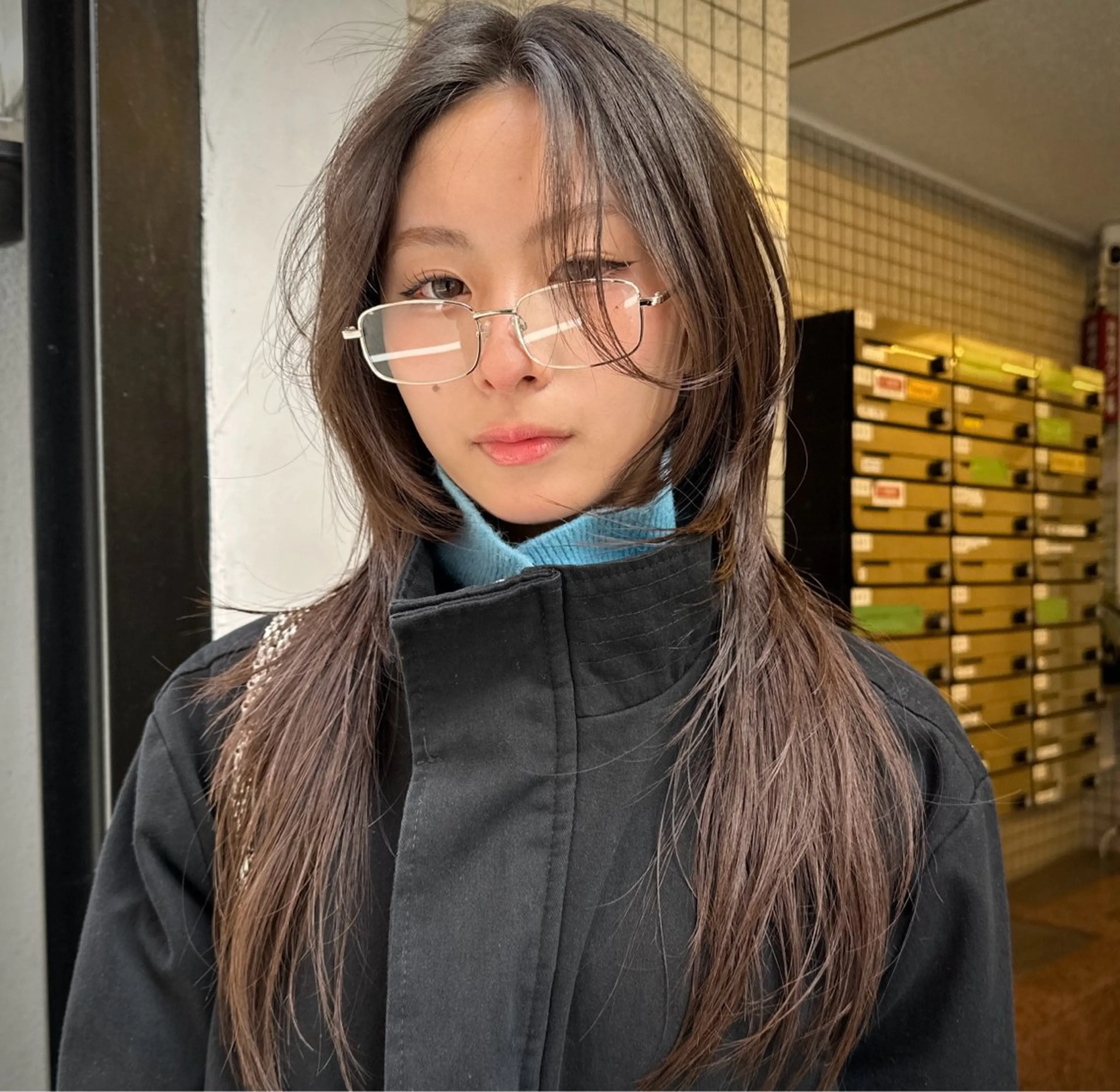 ロング カラー アッシュ アッシュブラウン ブラウンカラー ハッシュカット カット ヘアカラー mellow所属・顔周りデザイン/ ハイトーン/多田悠馬のヘアスタイル