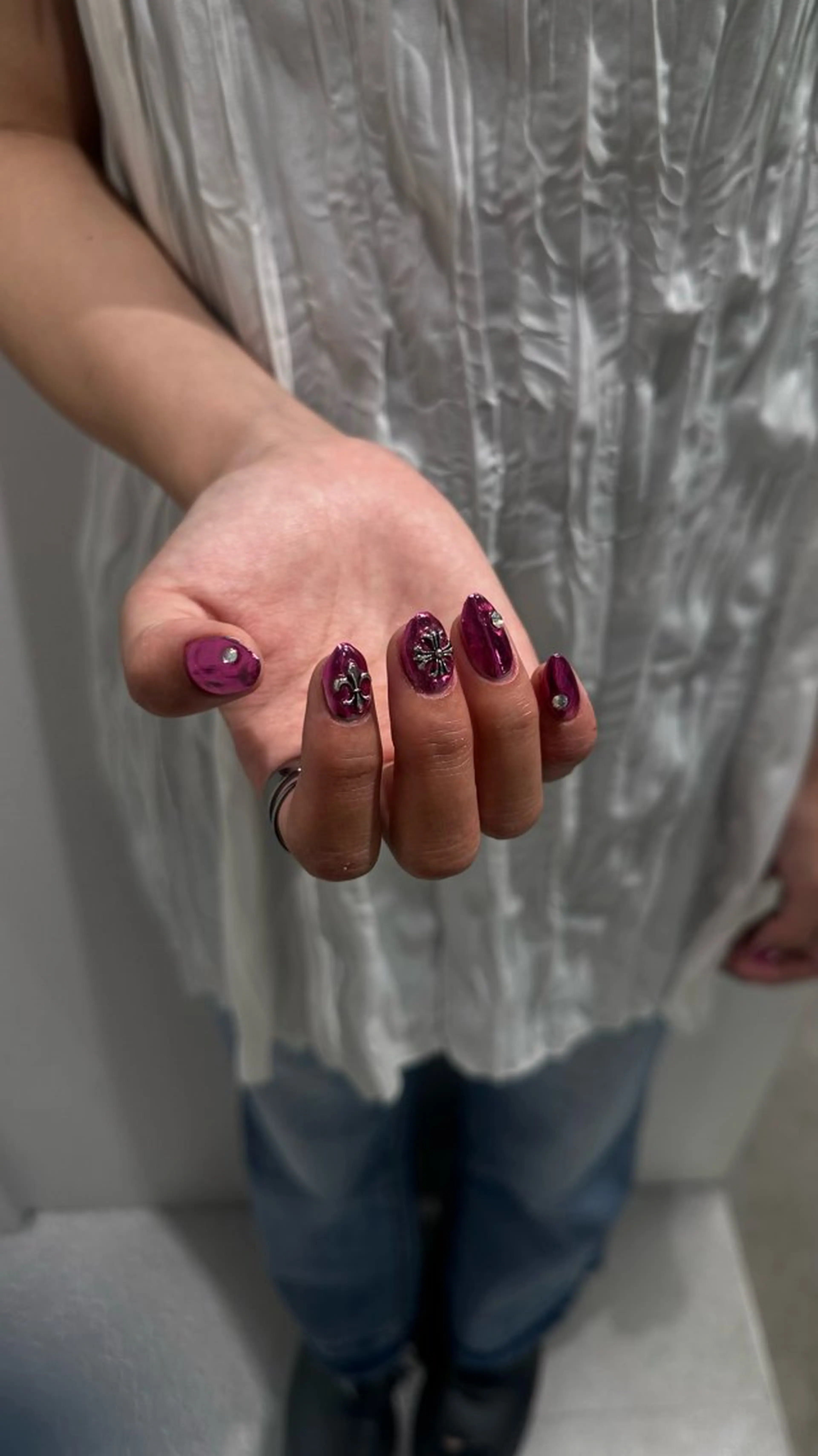 ネイル しおん⭐︎立川 sofaネイリストのネイルデザイン