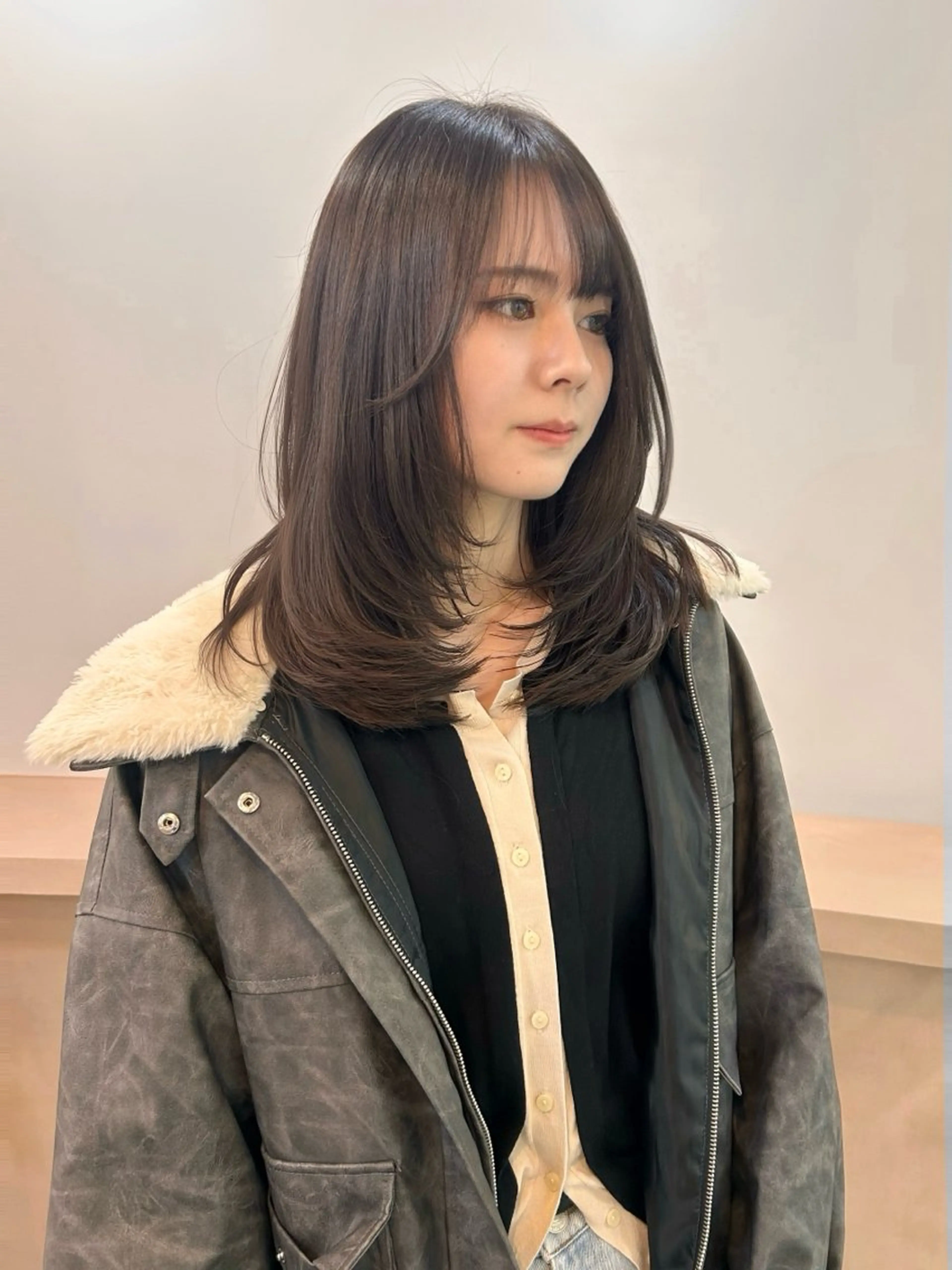 ミディアム miyu /yucca大阪京橋のヘアスタイル