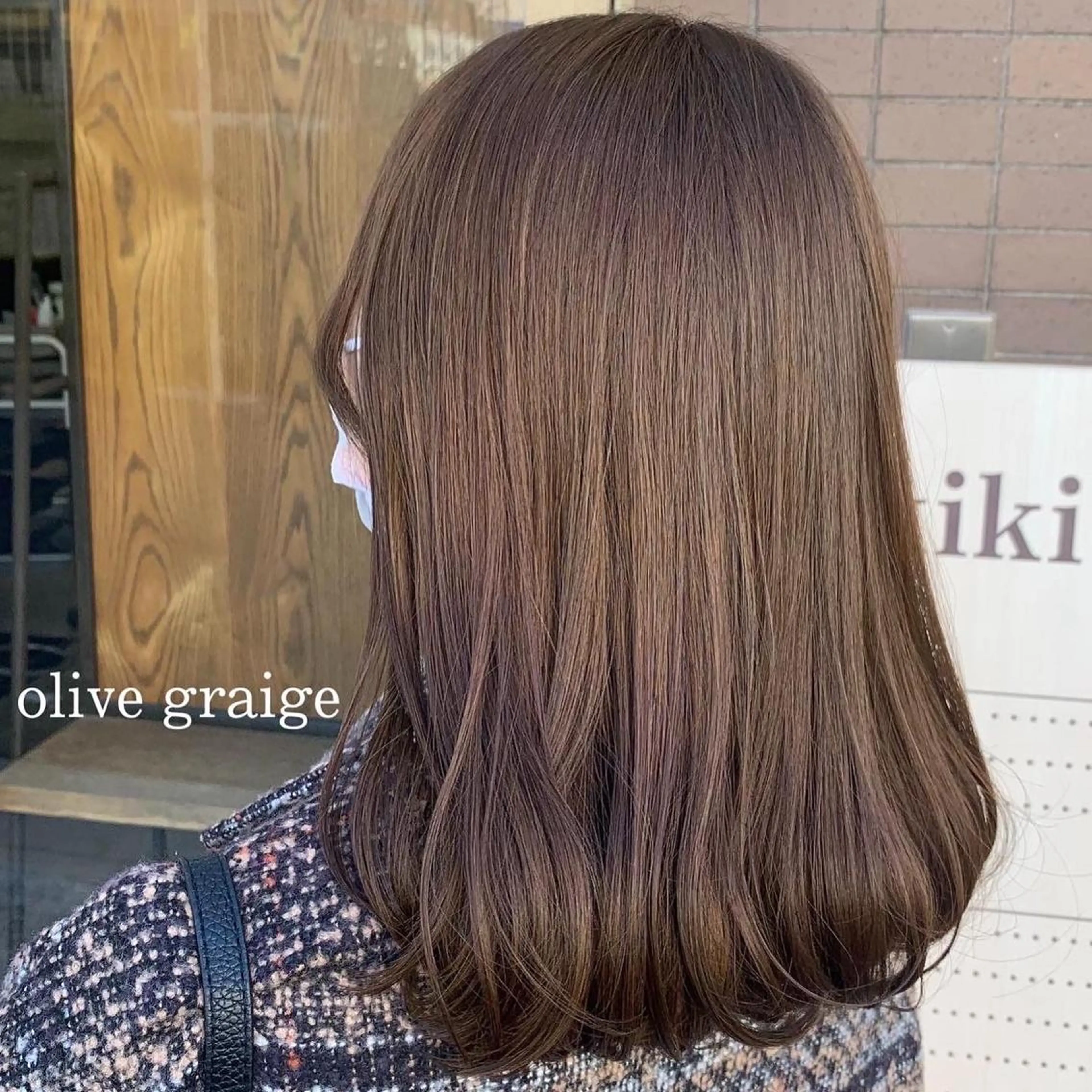 セミロング カラー ブリーチ グレージュ ブリーチなしカラー オリーブグレージュ オリーブグレー 🌈re-room EIKI🇰🇷のヘアスタイル