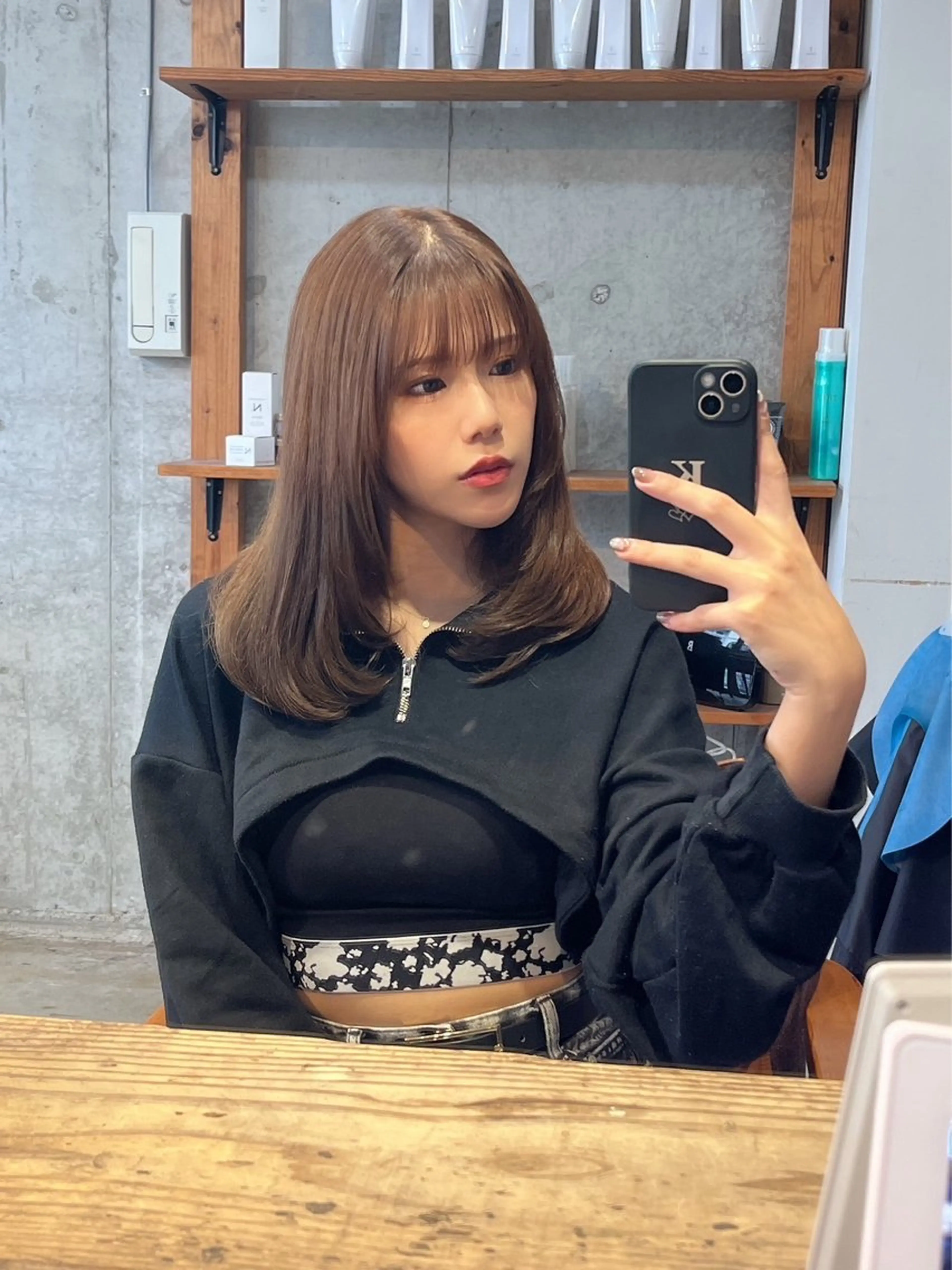 ミディアム カラー ブリーチ デザインカラー イヤリングカラー ハイライトカラー ハイライト カット ヘアカラー トリートメント ヘッドスパ 野口 秀人 🦋髪質改善🫧のヘアスタイル