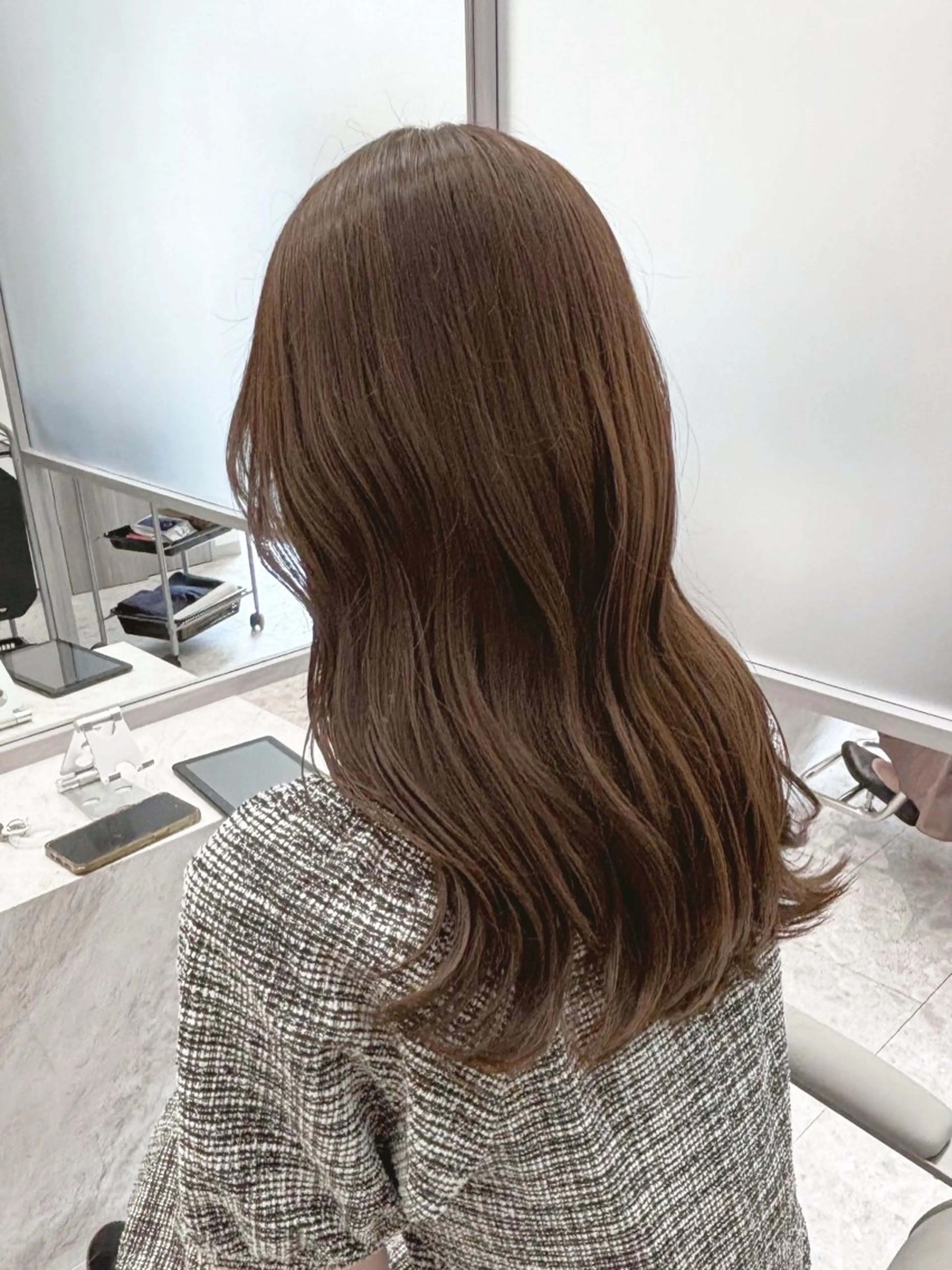 セミロング カラー ブリーチ ブリーチなしカラー オリーブカラー カット ヘアカラー トリートメント 🫧髪質改善🫧 神田紗来のヘアスタイル