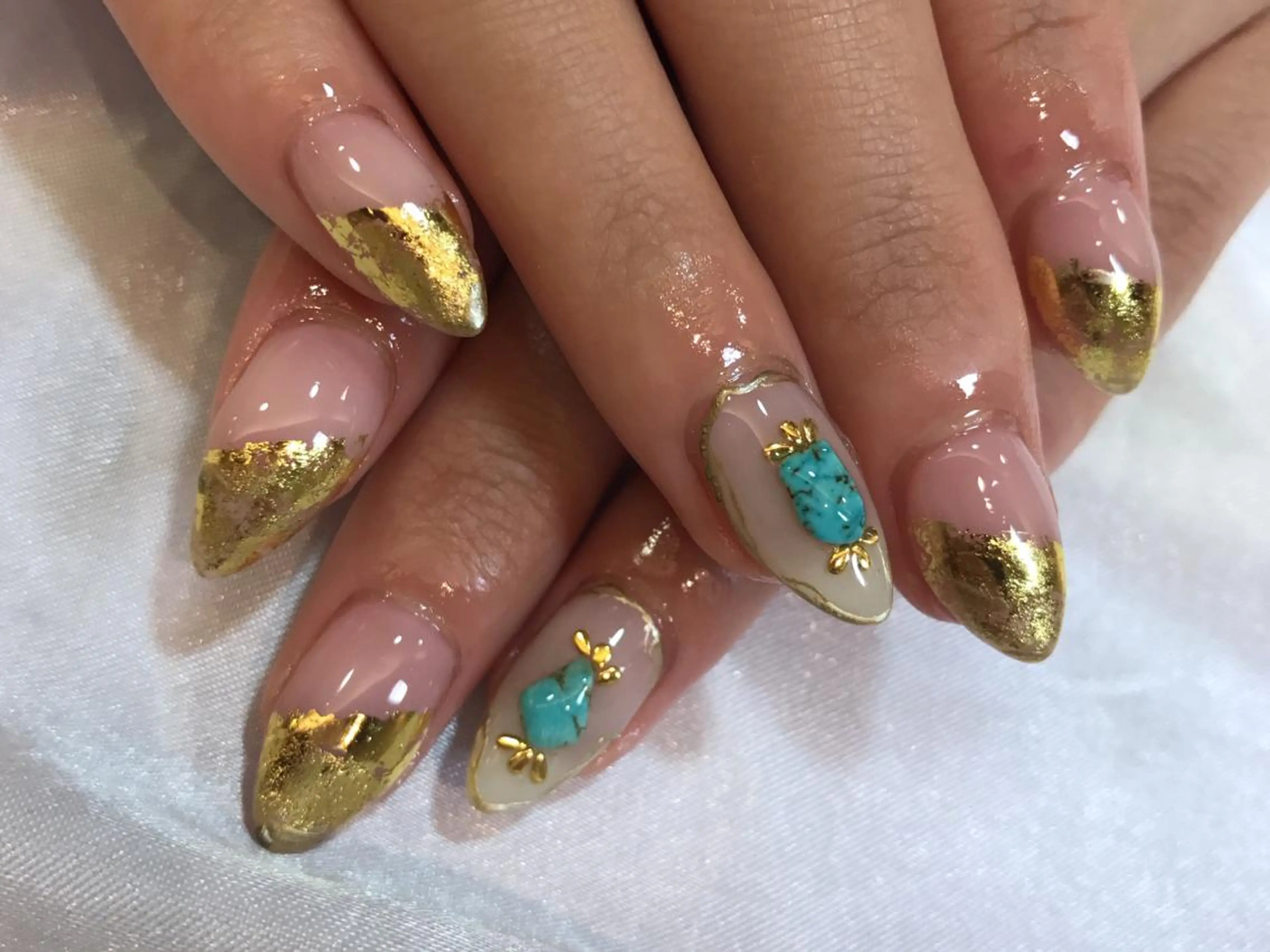 ネイル ゴールド ワンカラーネイル ハンドネイル 中川 愛理のその他イメージ