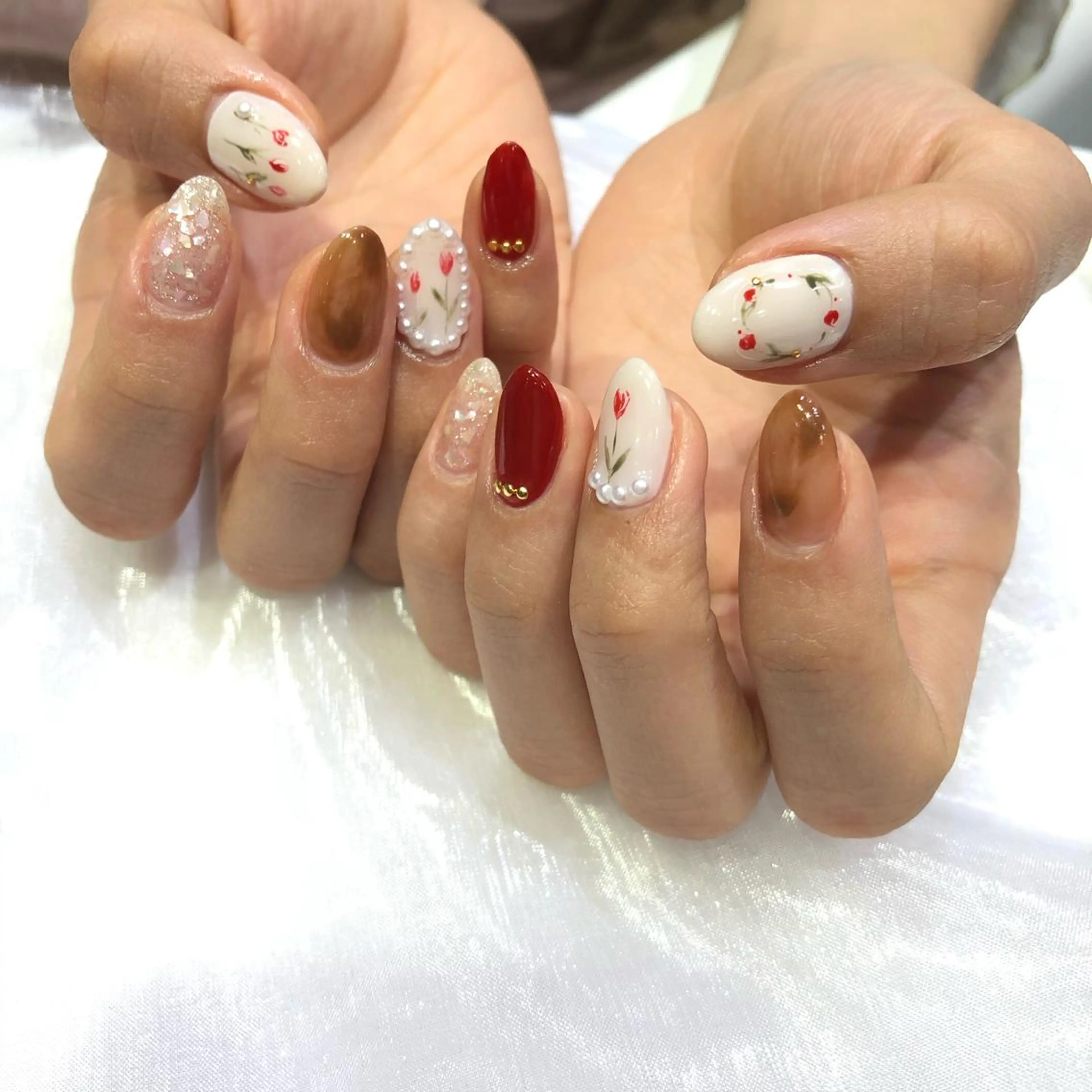 ネイル アートネイル 赤色 ハンドネイル EARTH nanaのネイルデザイン