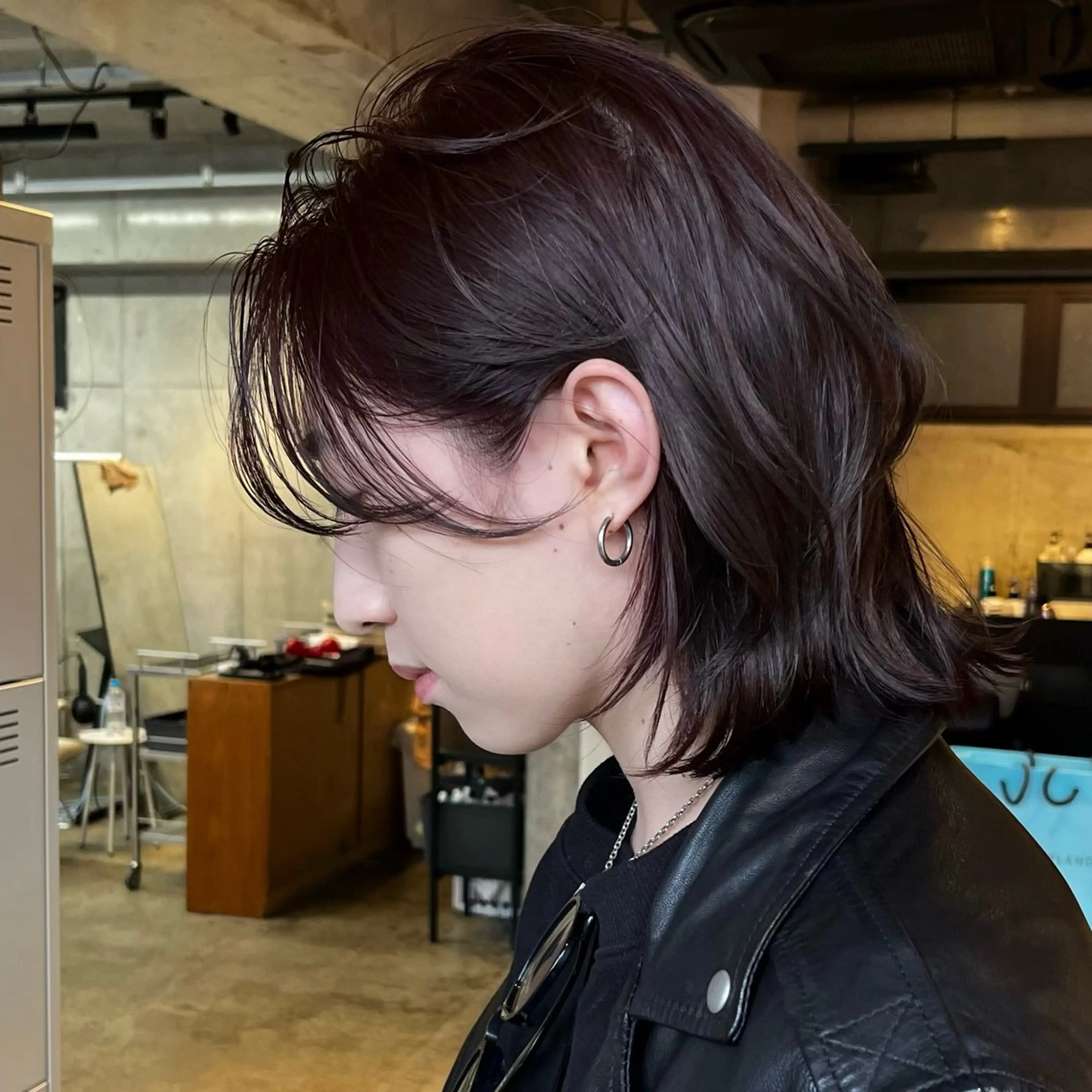 カラー ヘアカラー トリートメント ウルフとデザイン カラーの神のヘアスタイル