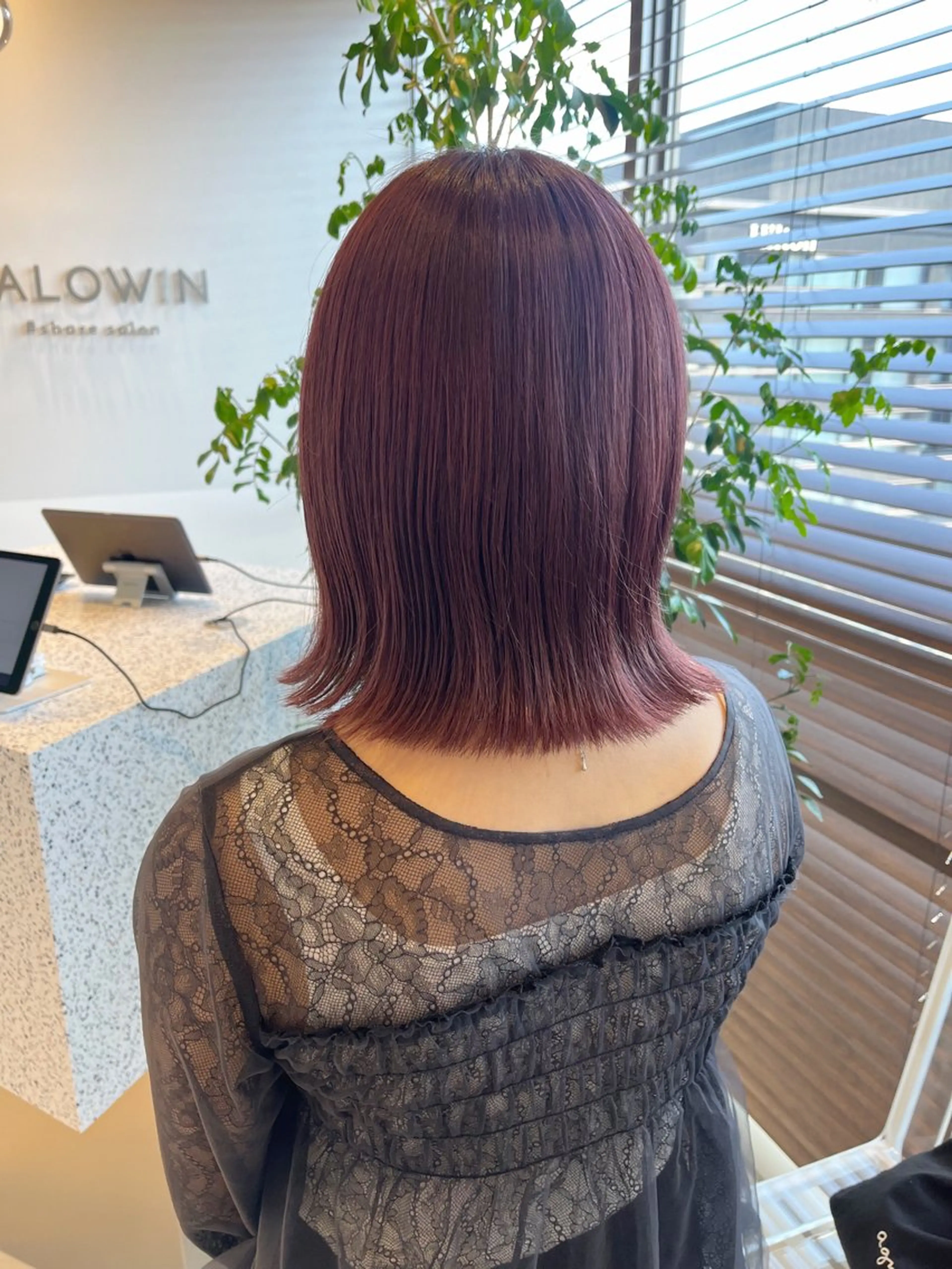 ミディアム カラー SALOWIN京都河原町suite店所属・うる艶カラー／ 髪質改善／arisaのヘアスタイル