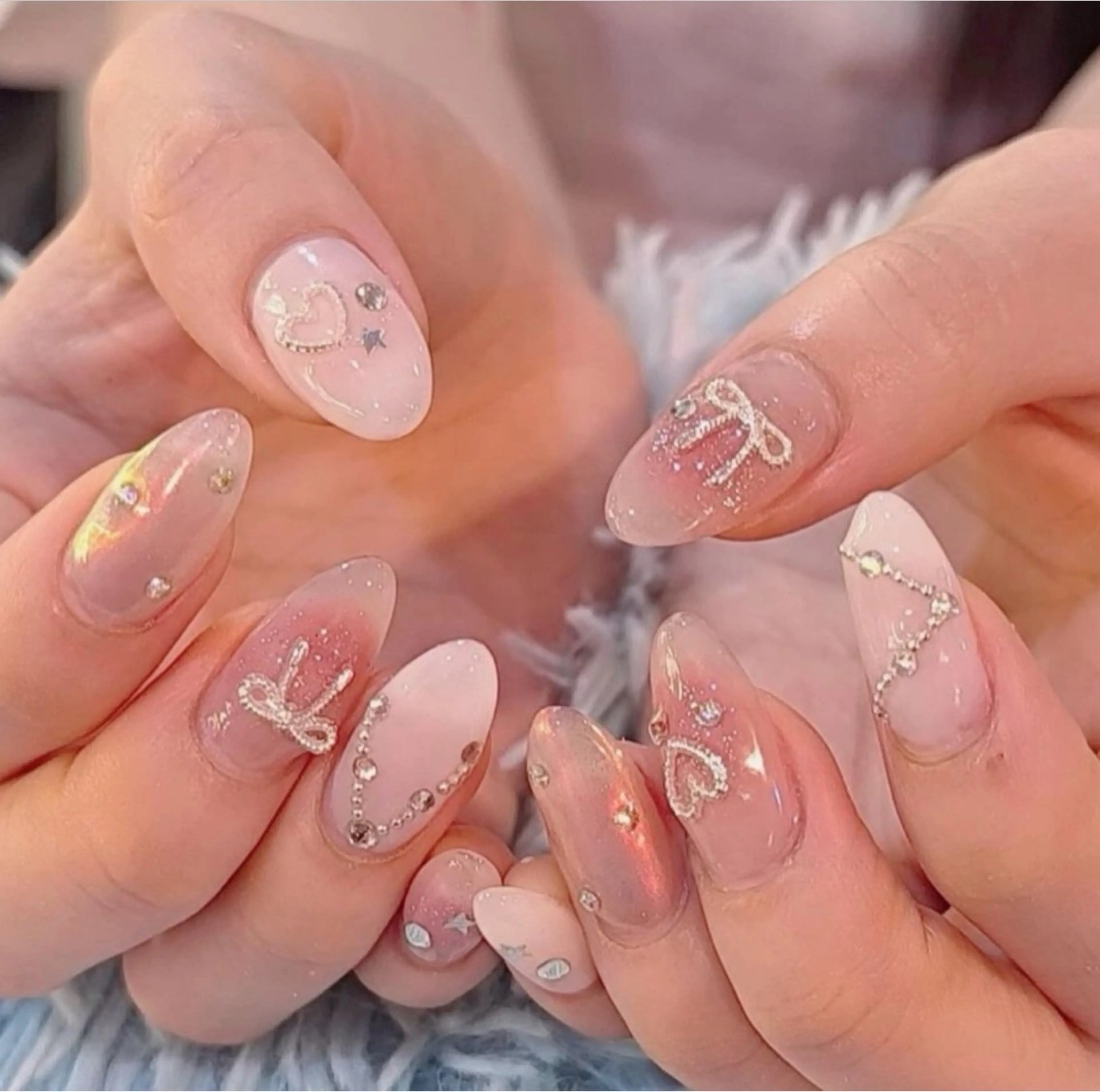ネイル HIN NAILのネイルデザイン