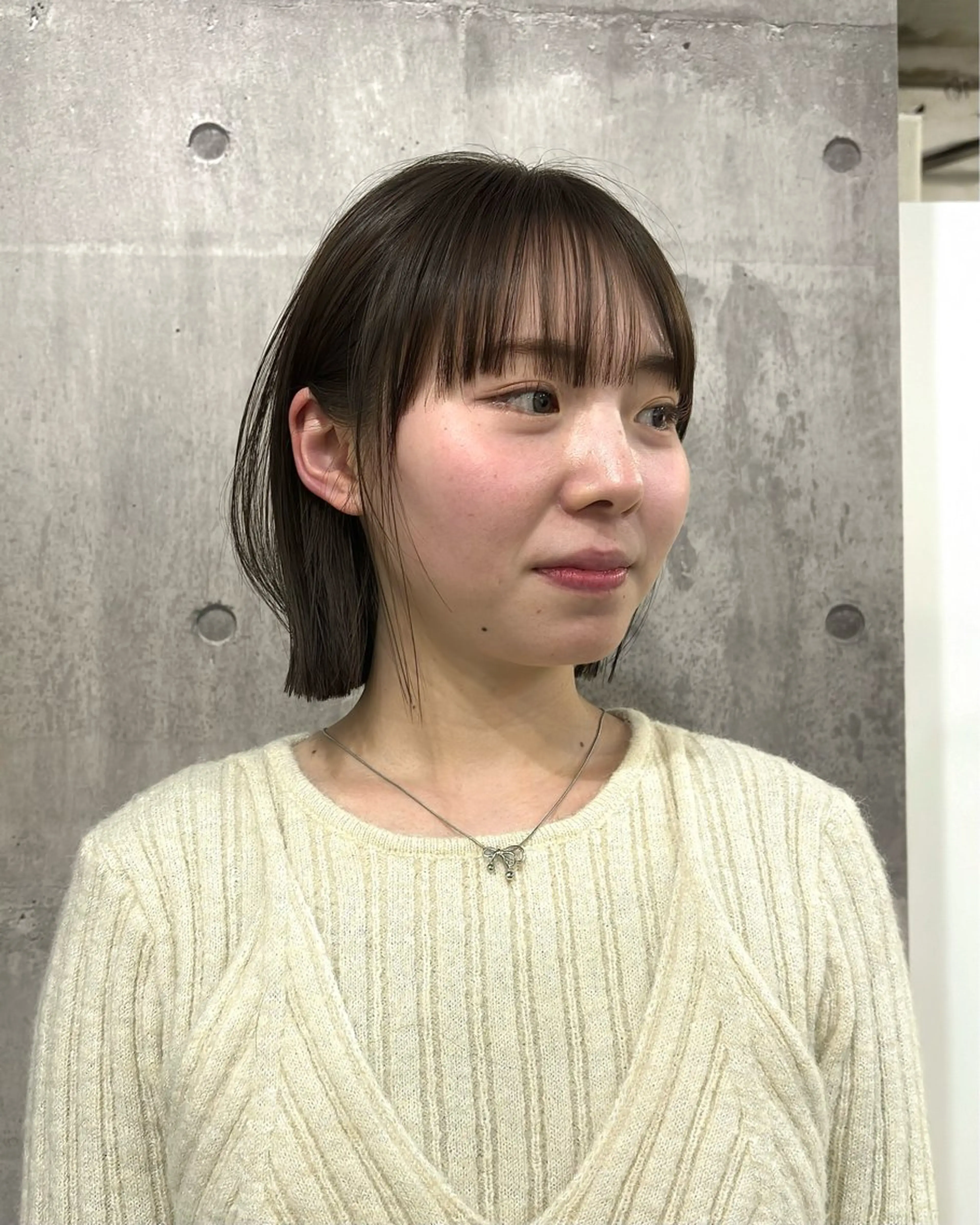 ショート カラー パーマ ヘアアレンジ メンズ 切りっぱなしボブ メンズ韓国風 ボブ くせ毛 髪質改善 韓国ボブ/髪質改善 ニュアンス特化RYOのヘアスタイル