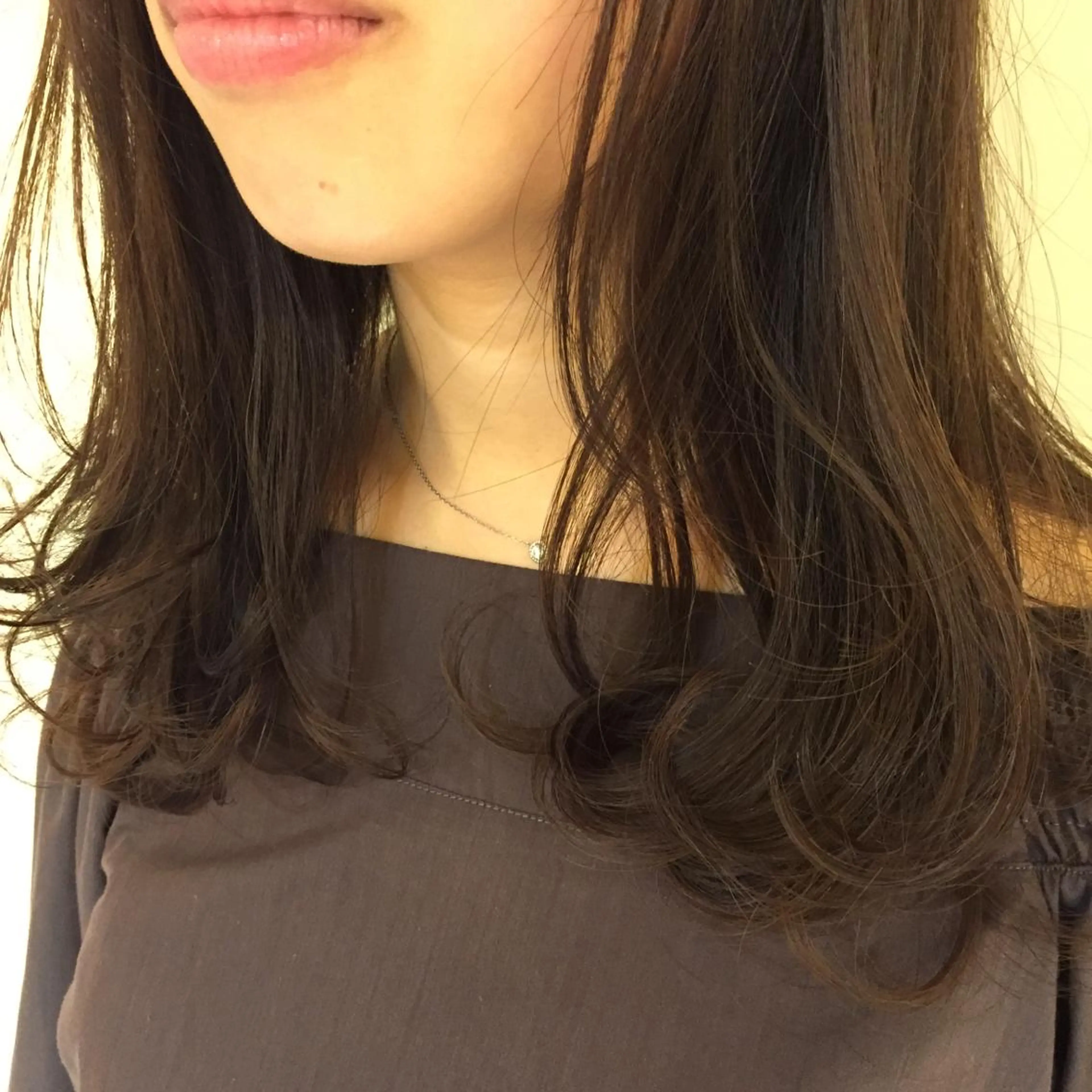 ミディアム カラー アッシュ パープルカラー パープルアッシュ 加藤 綾華のヘアスタイル