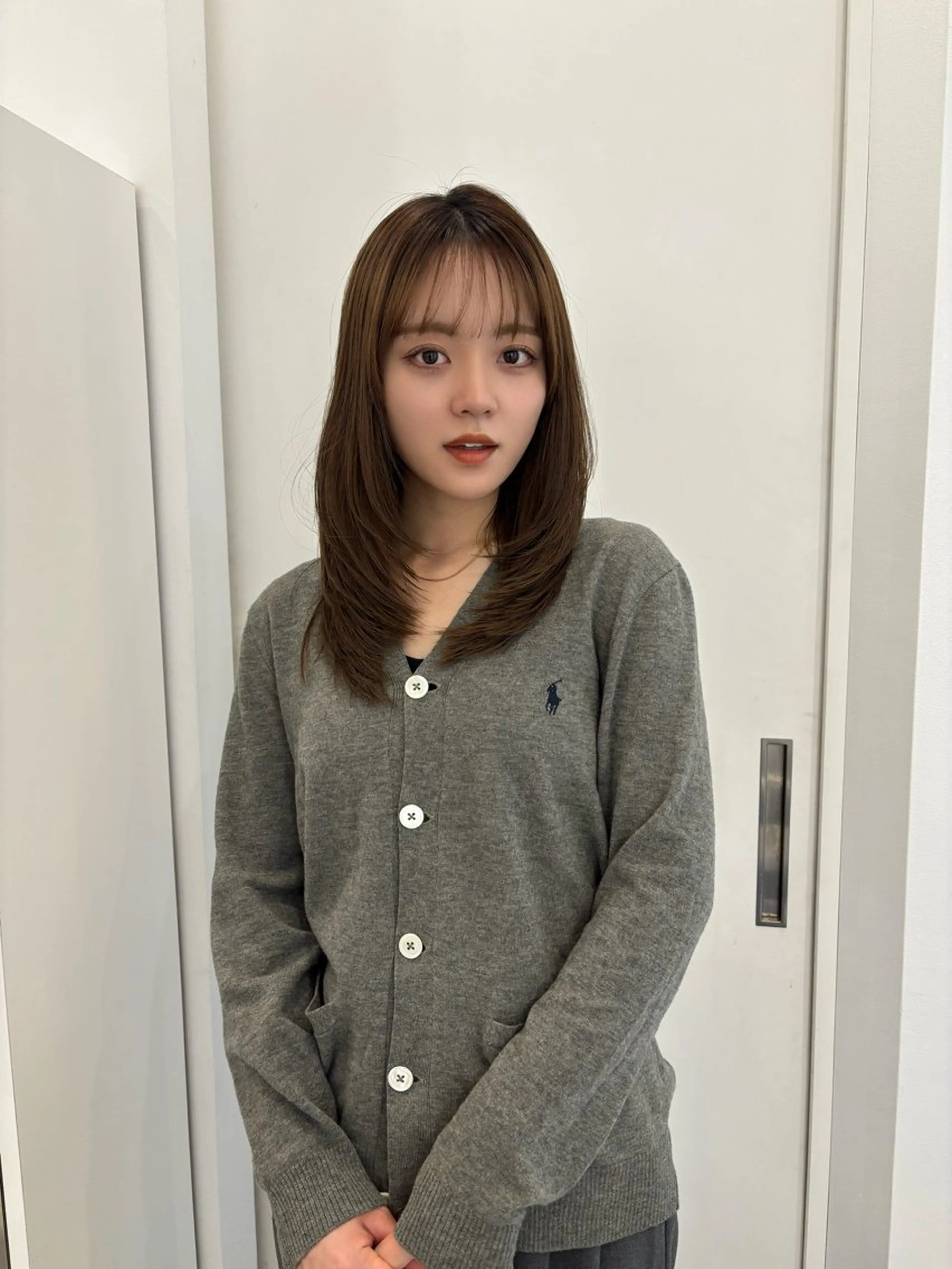 ミディアム ミディアムレイヤー レイヤーカット カット ヘアカラー トリートメント レイヤーカット🎀 kanaのヘアスタイル